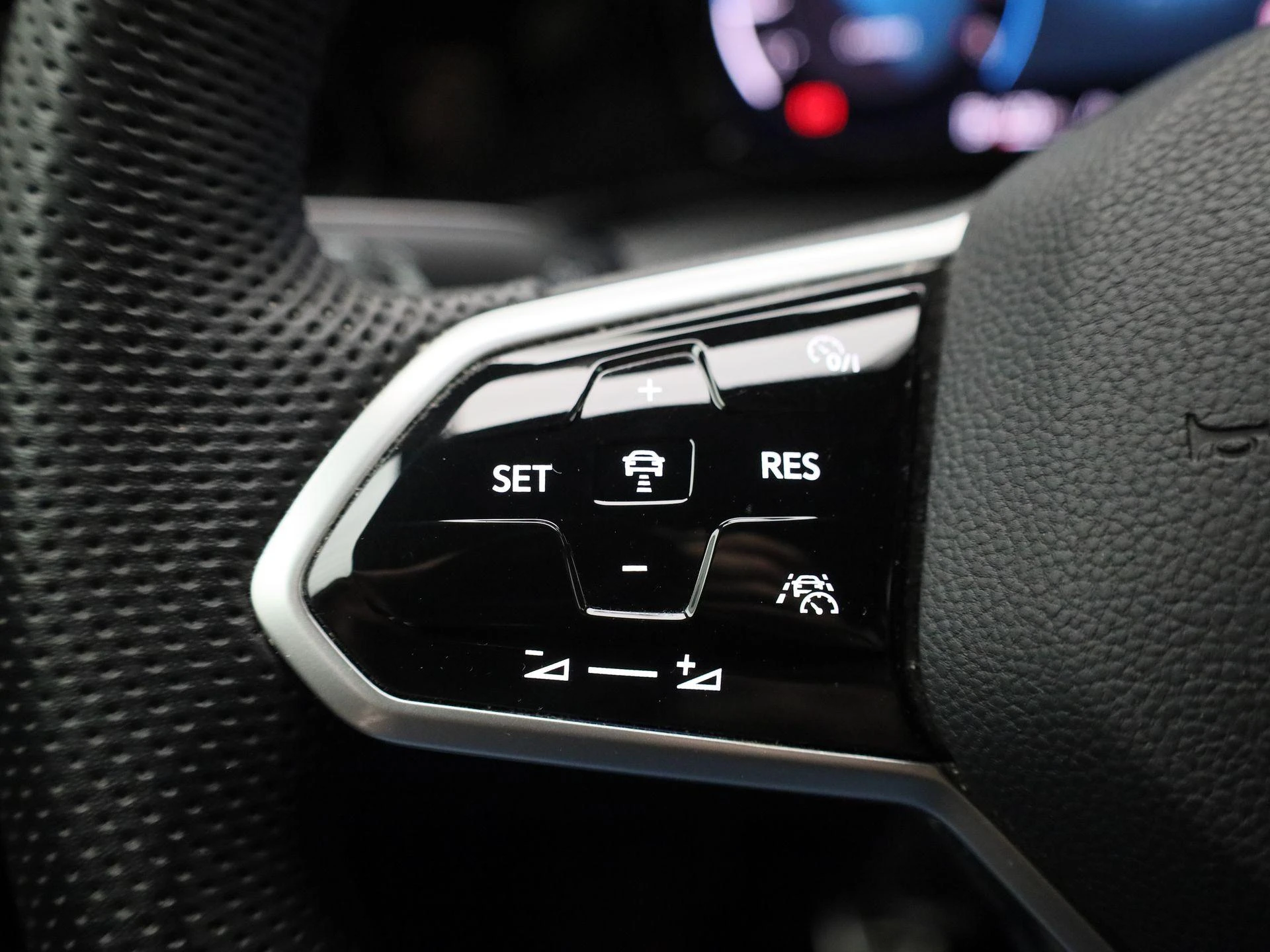 Volkswagen Golf Variant VIII 1.5 TSI 96kW R-Line