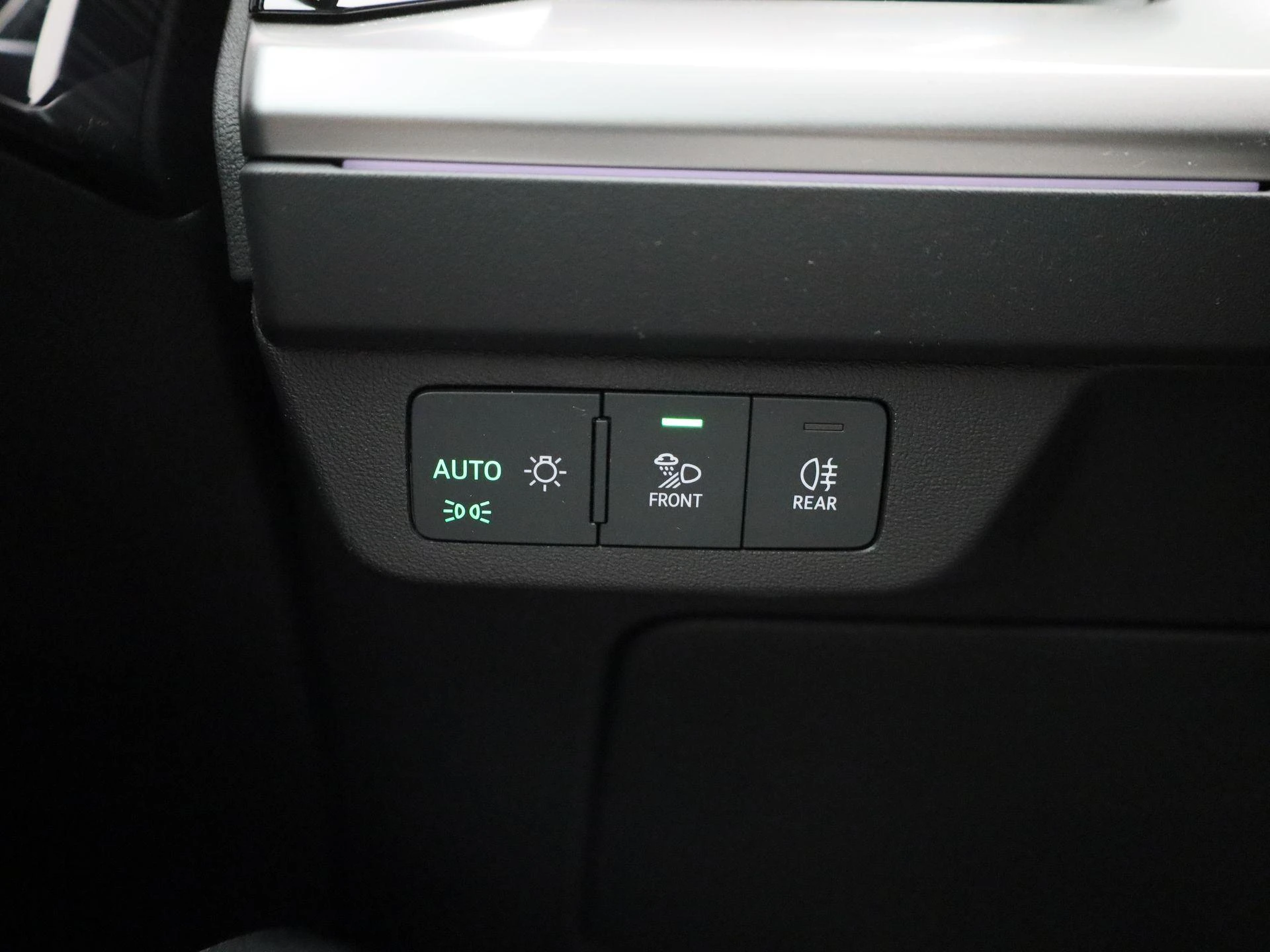 Audi-Q4 e-tron-image-25