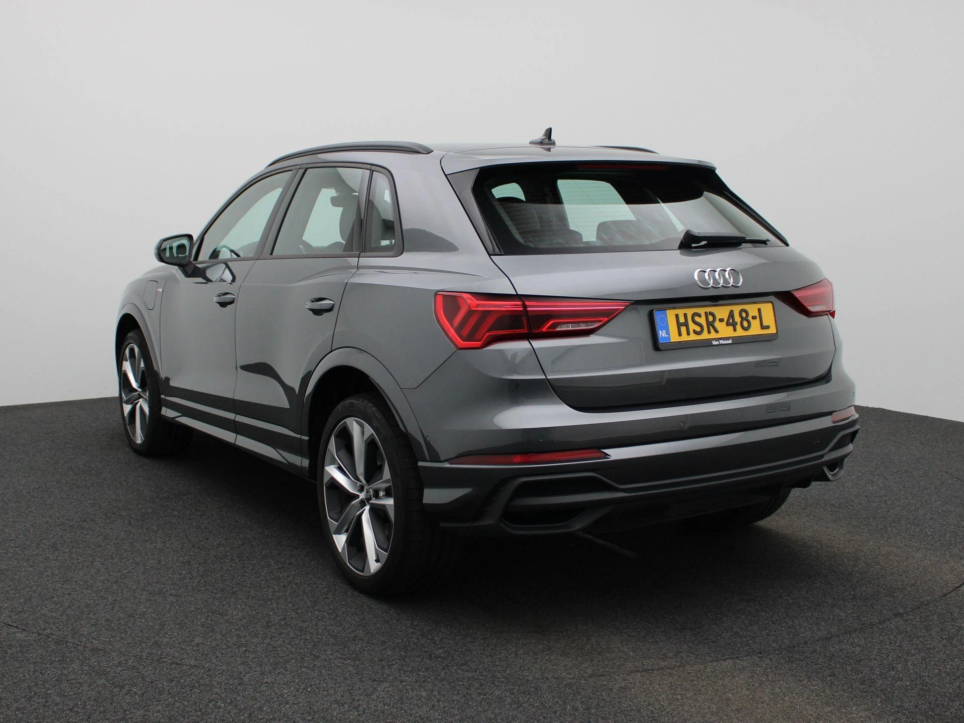 Audi-Q3-image-1