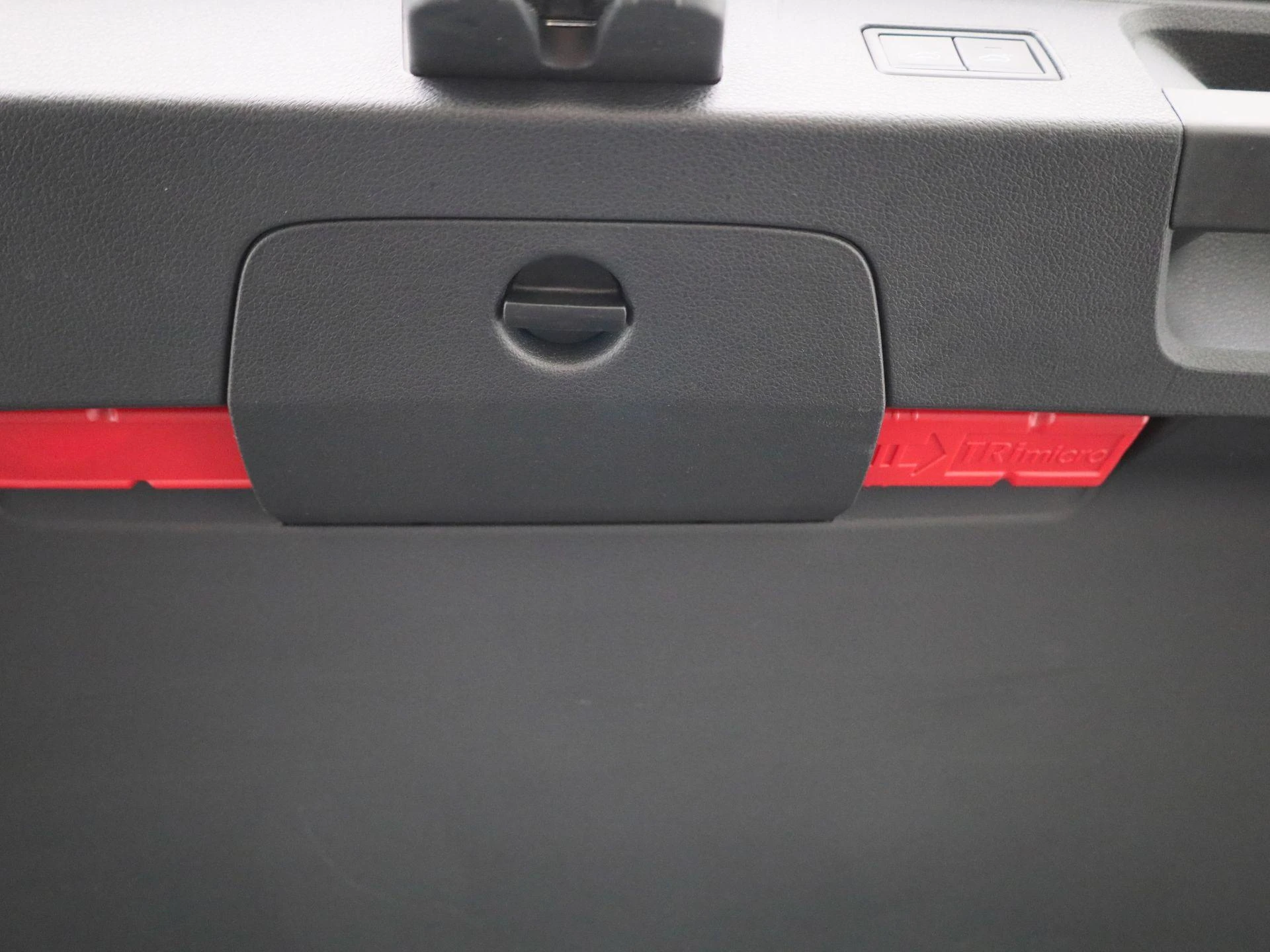 Volkswagen-Passat-image-12