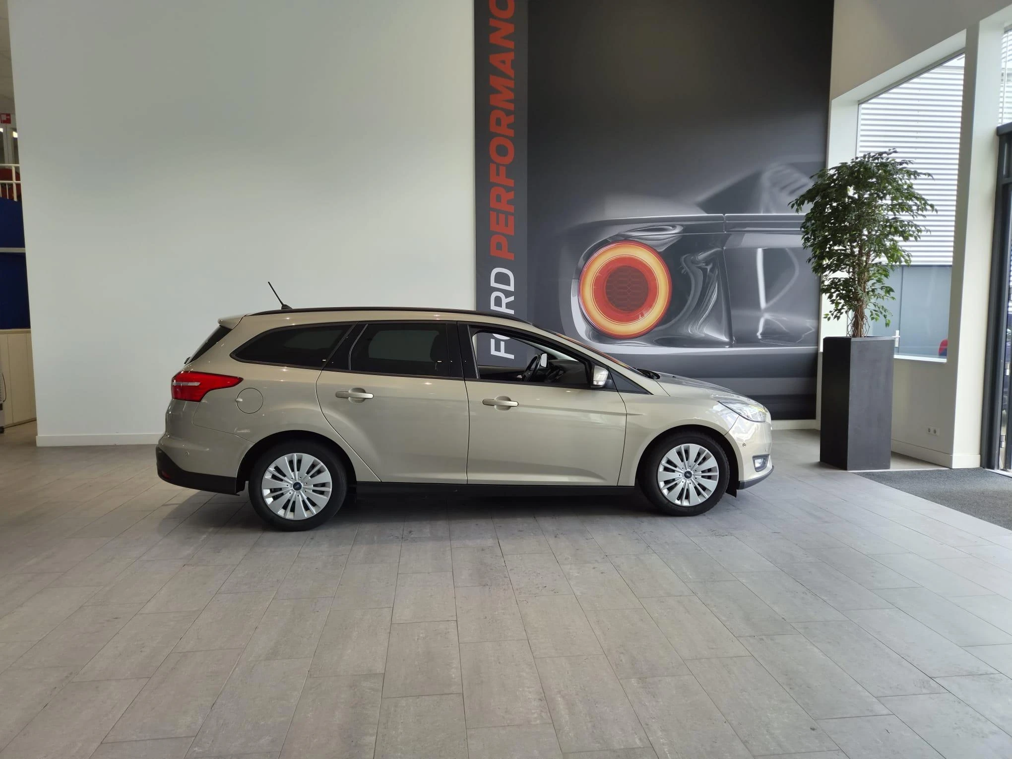 Ford-Focus-image-3