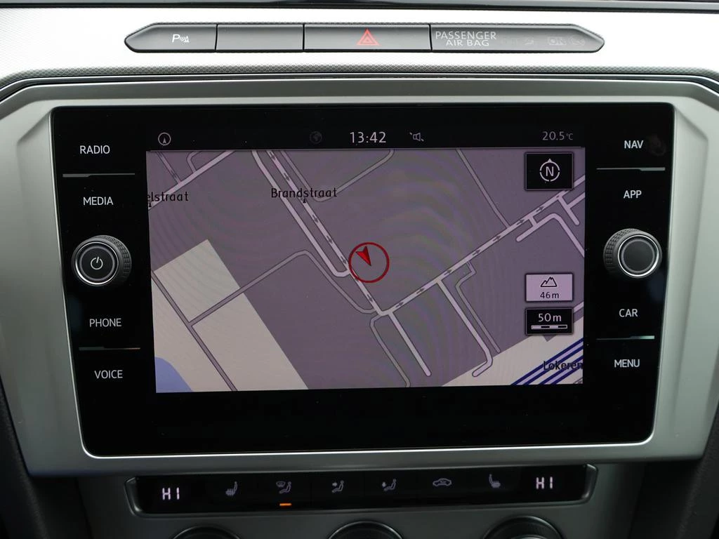 Volkswagen Passat Passat Comfortline 1.5TSI *AUTOMAAT*VIRTUAL COCKPIT*TREKHAAK*NAVI*PDC*ACC*...9