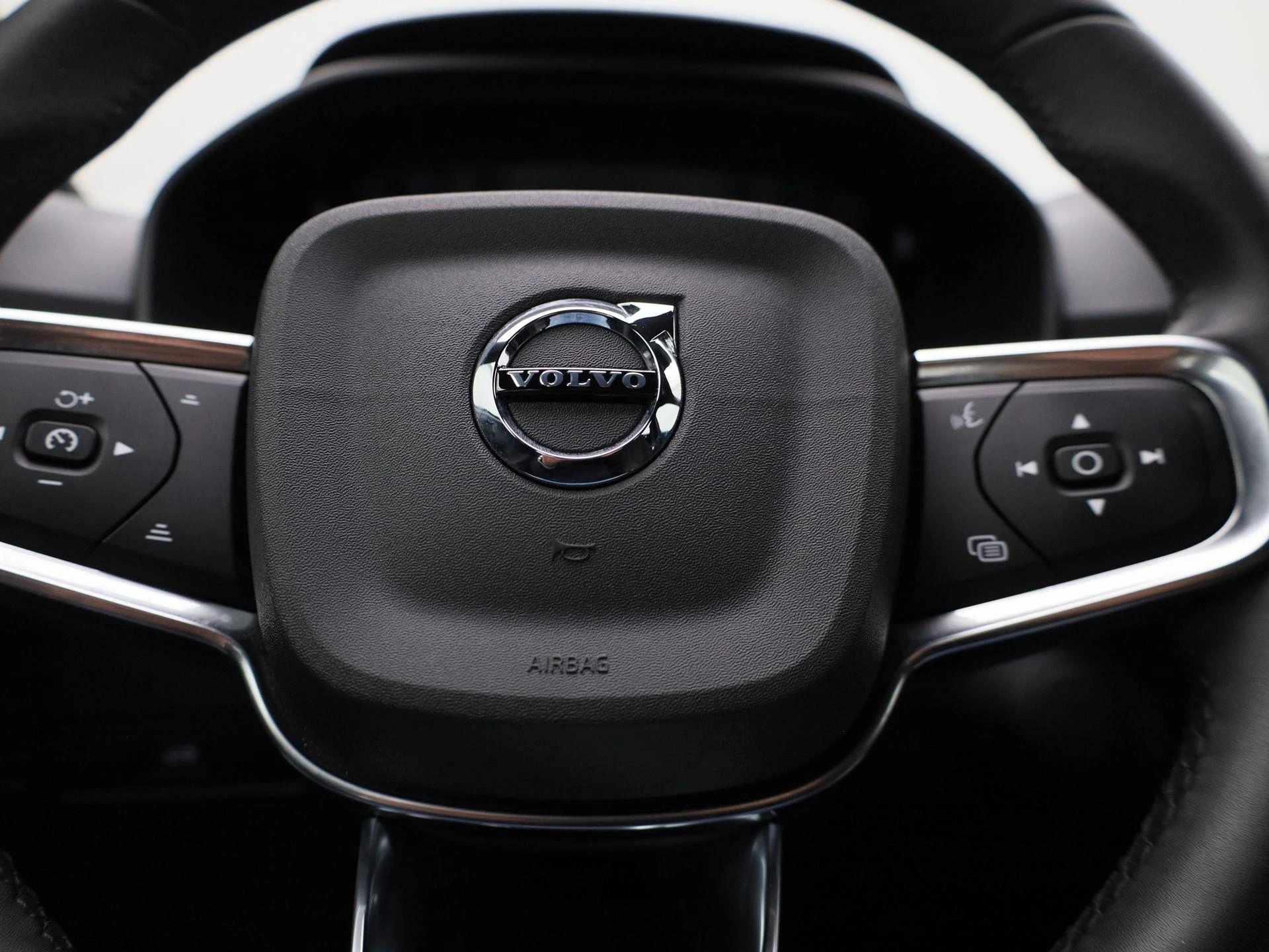 Volvo-XC40-image-27
