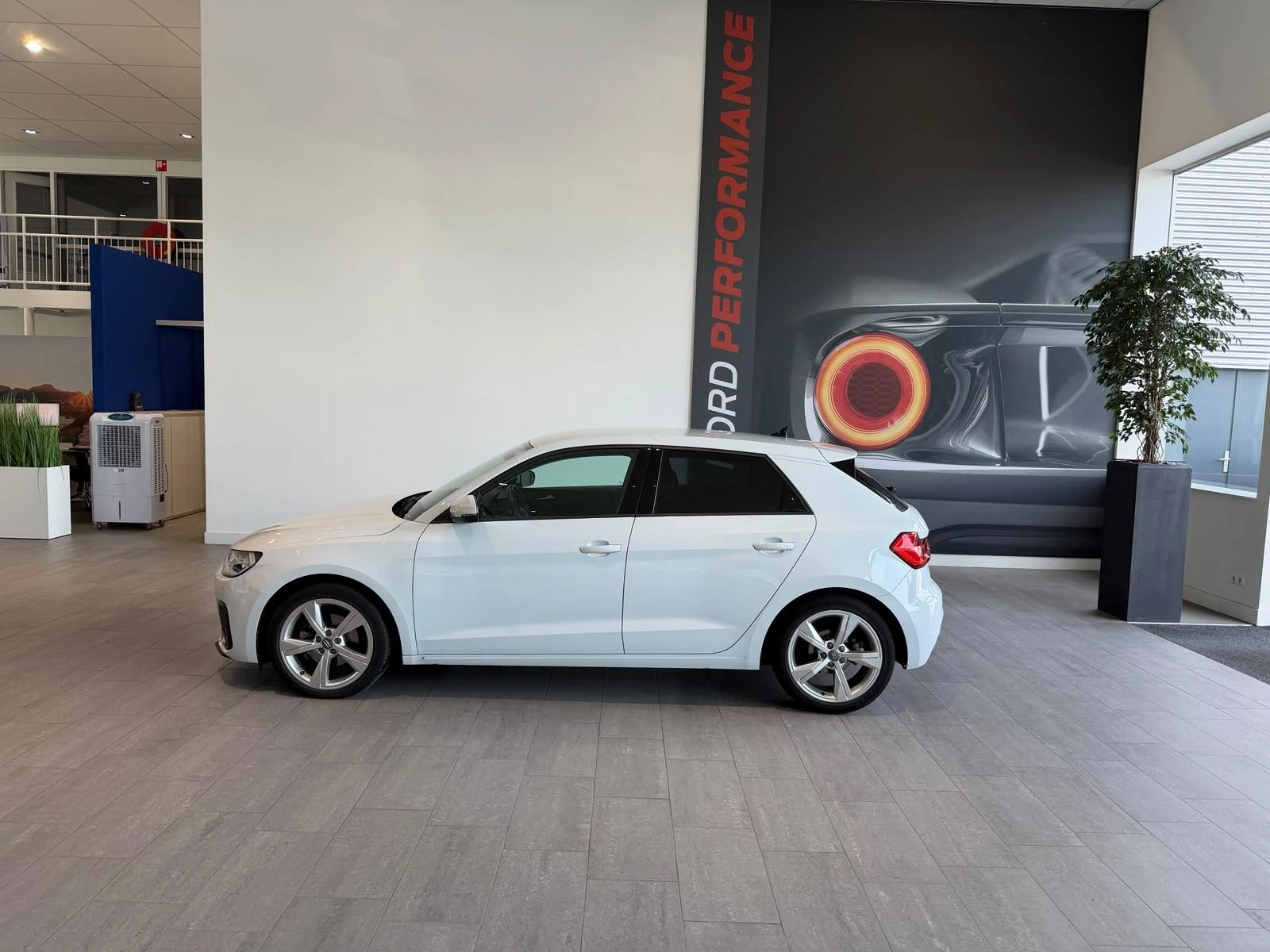 Audi-A1 Sportback-image-2