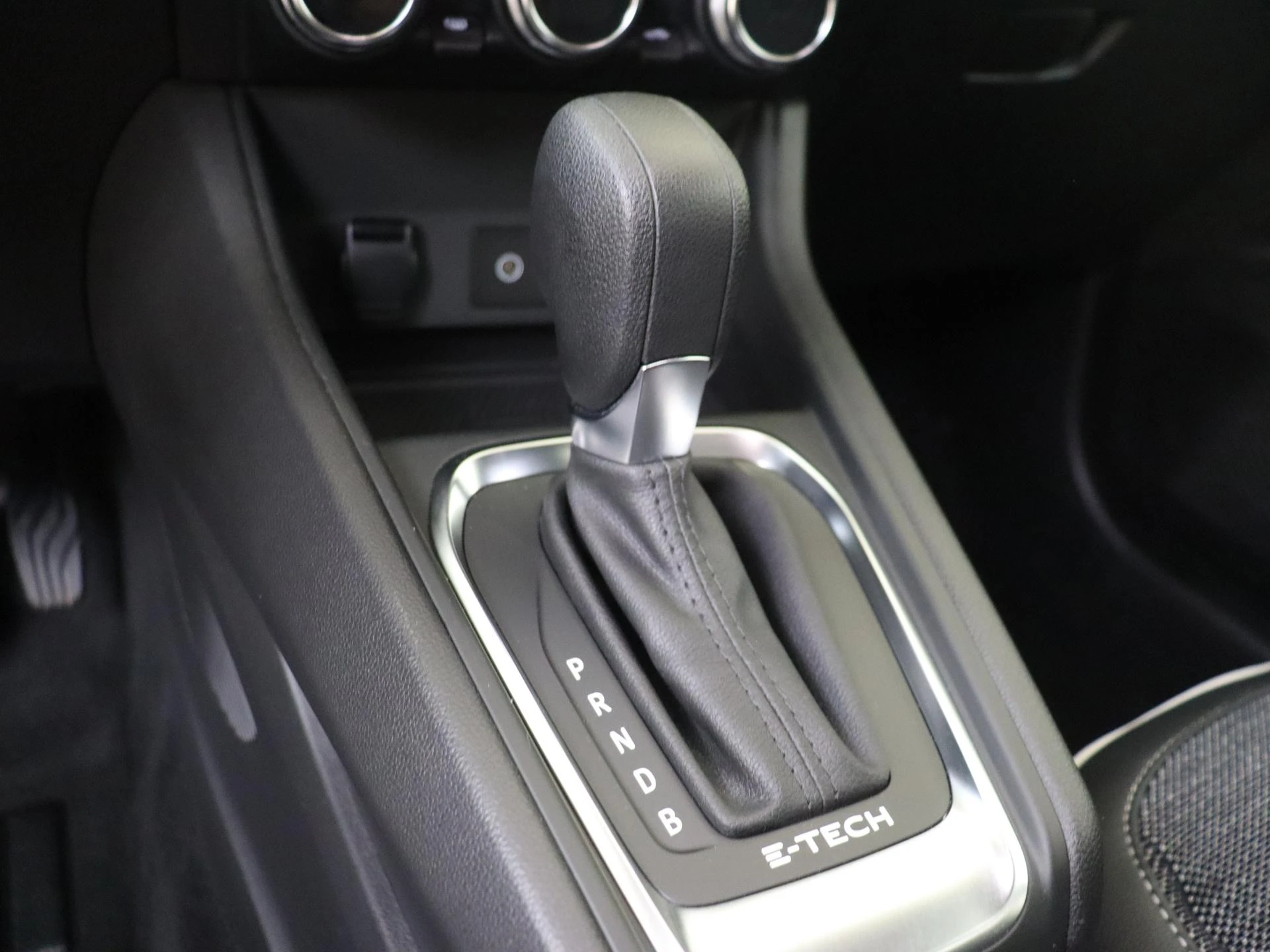 Renault-Captur-image-13