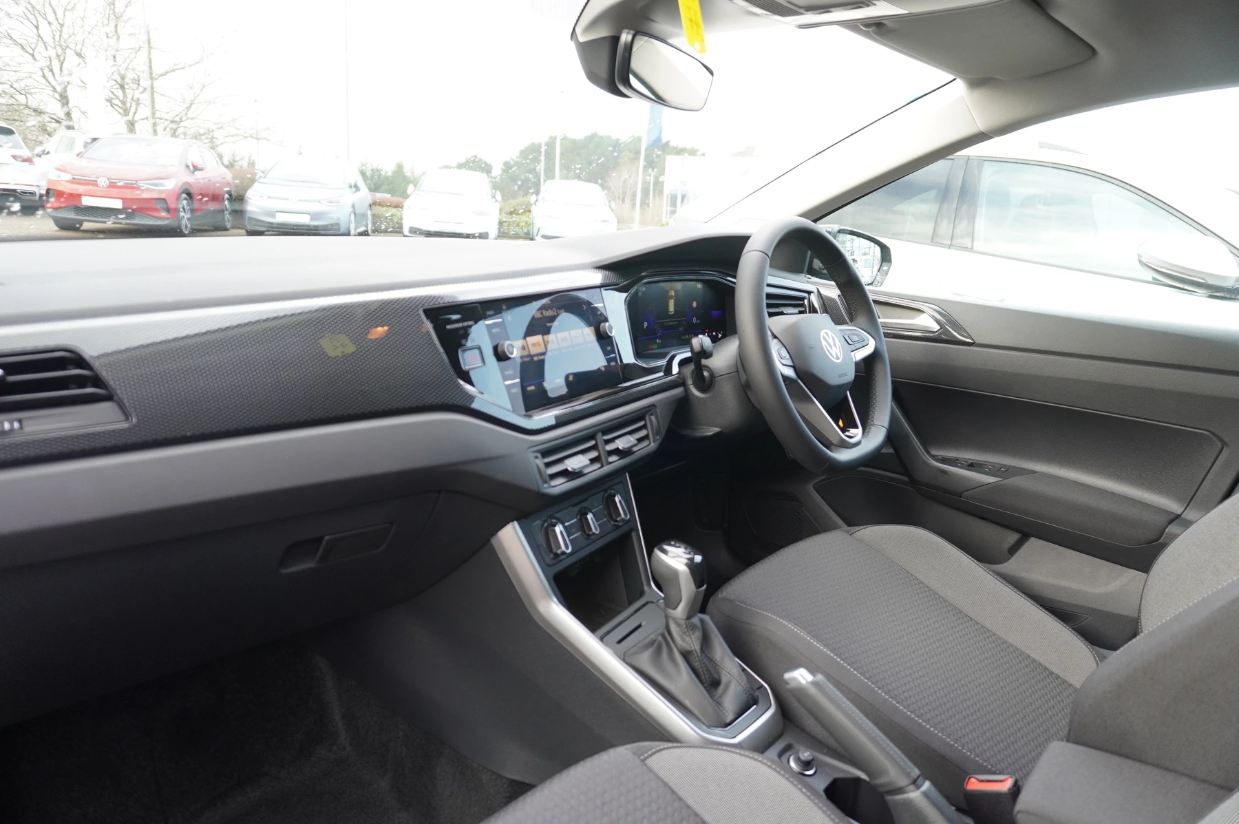 Volkswagen-Polo-image-1