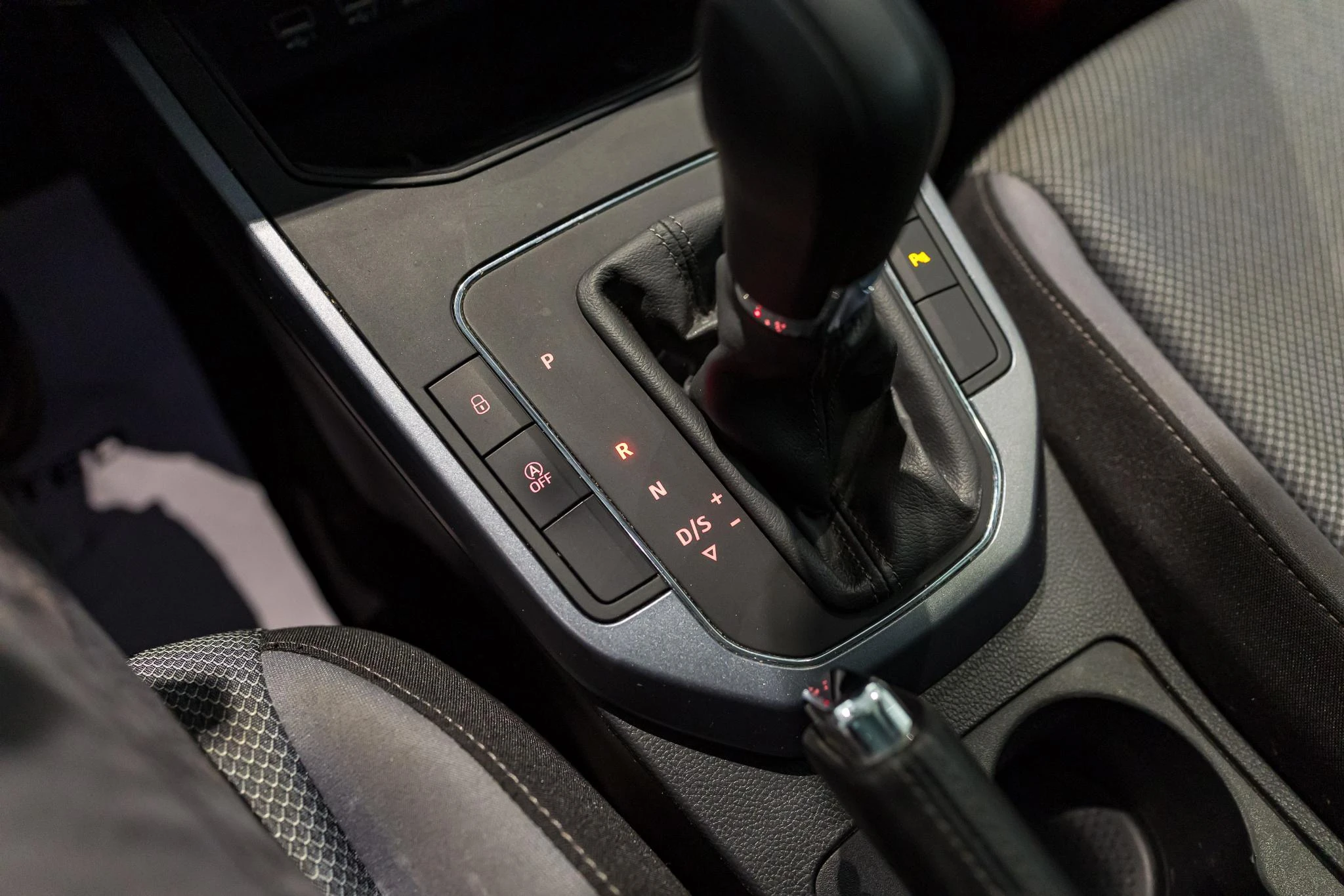 SEAT-Arona-image-30