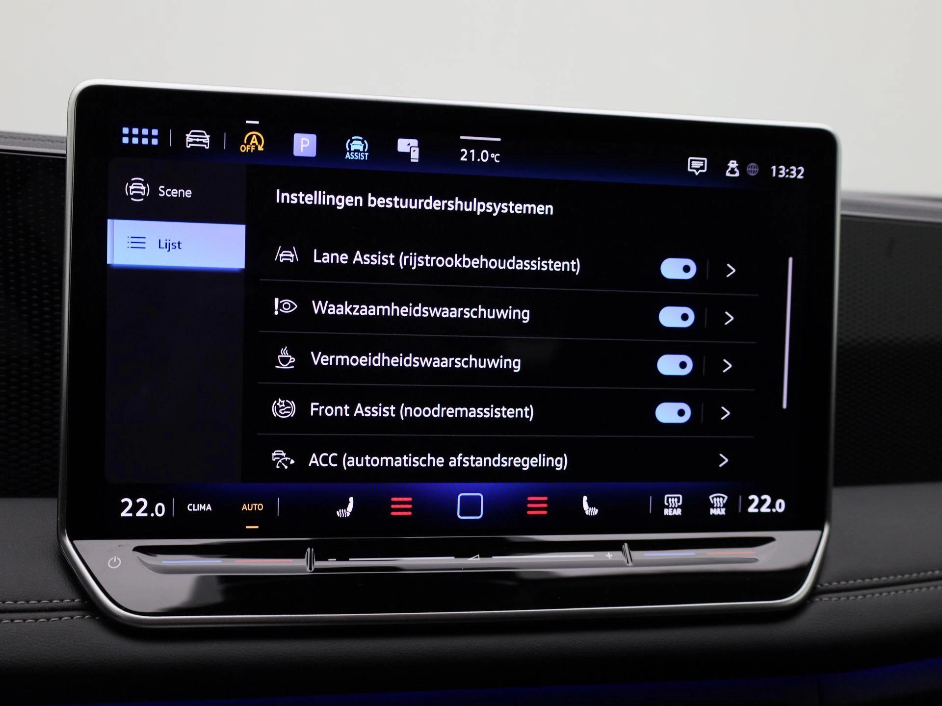 Volkswagen-Tiguan-image-26