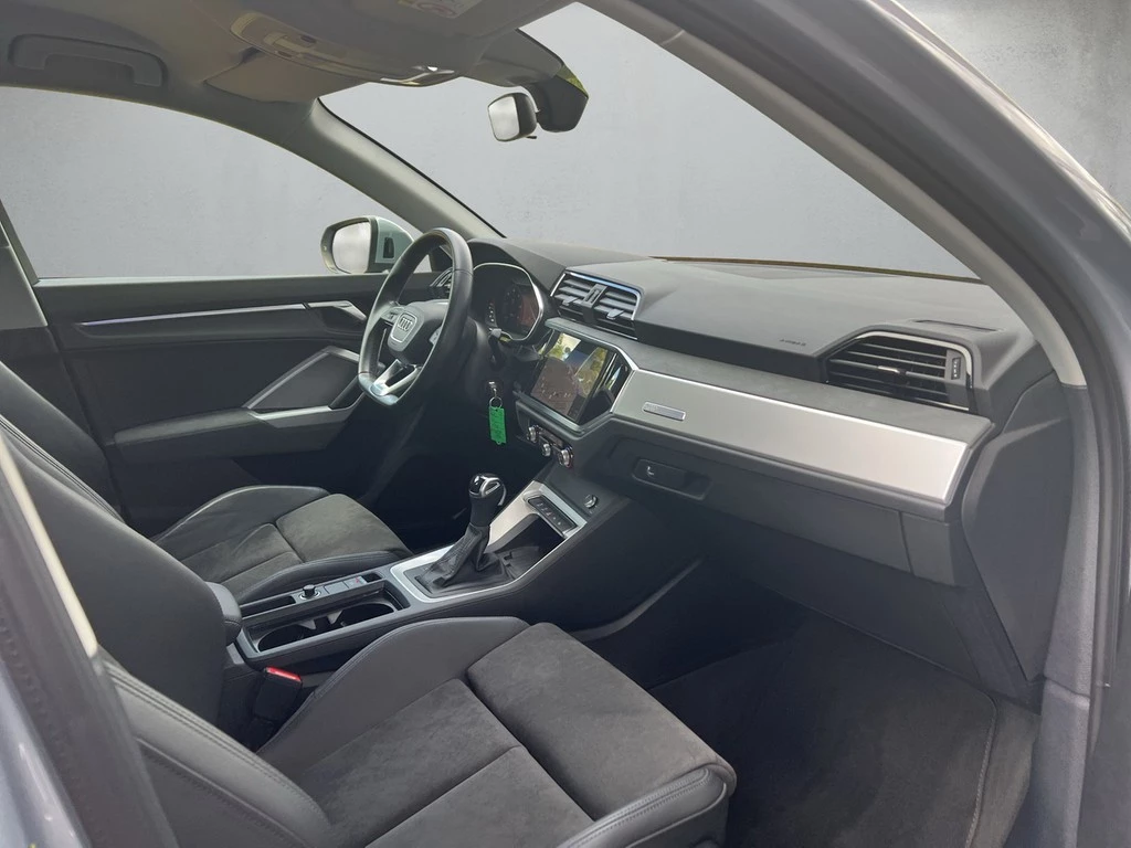 Audi Q3 35 TDI S tronic *Standhzg*LED*AHK*
