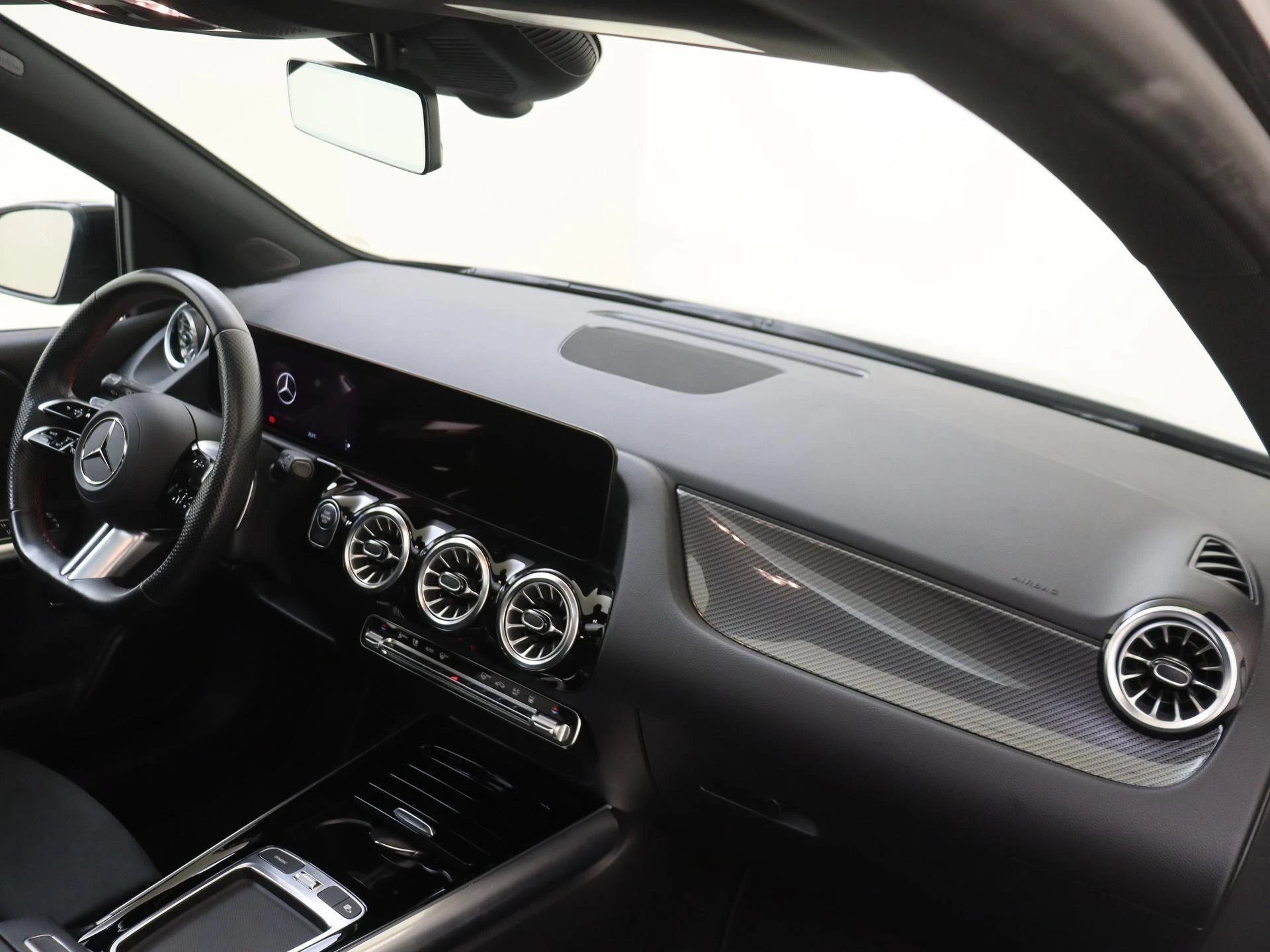 Mercedes-Benz-B-Klasse-image-4