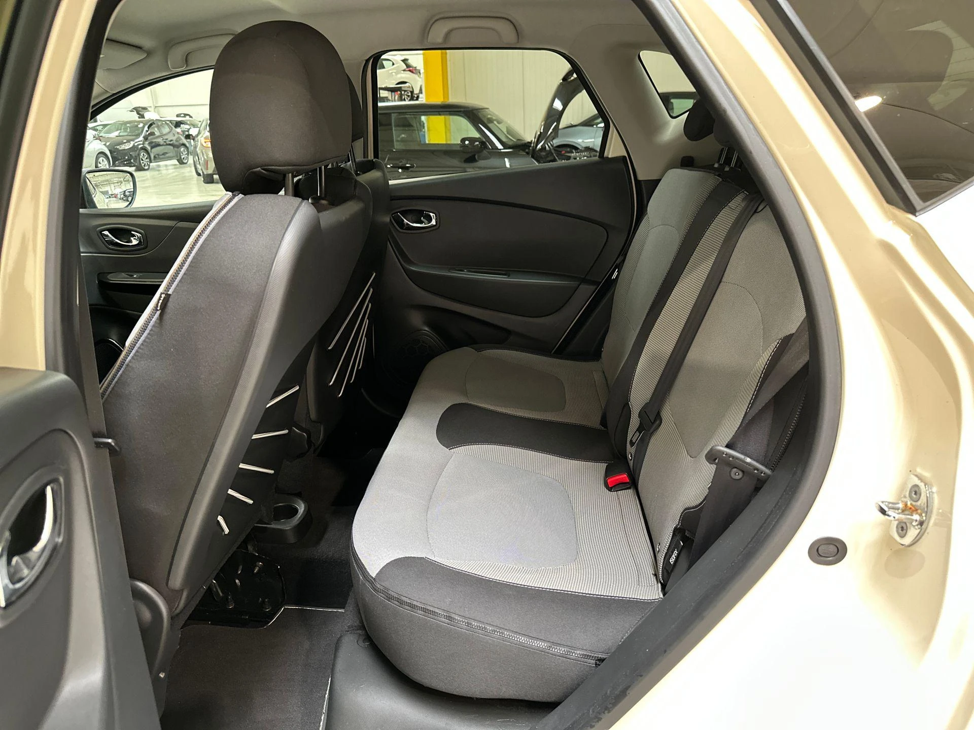 Renault Captur 1.2 TCe Dynamique 120PK