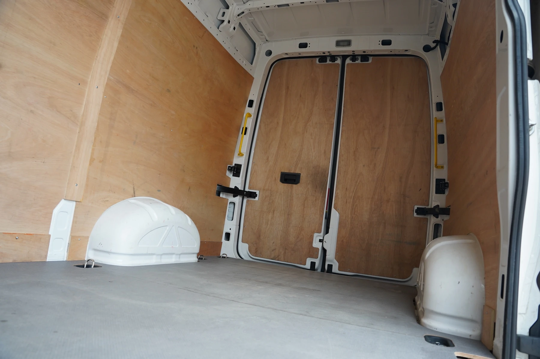 Volkswagen-Crafter-image-24