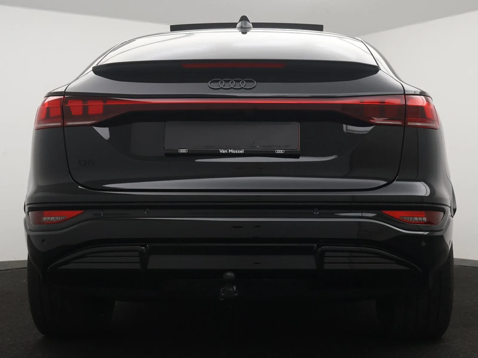 Audi Q6 e-tron Sportback Audi Q6 Sportback Corporate S Performance 306PK *DEMO*