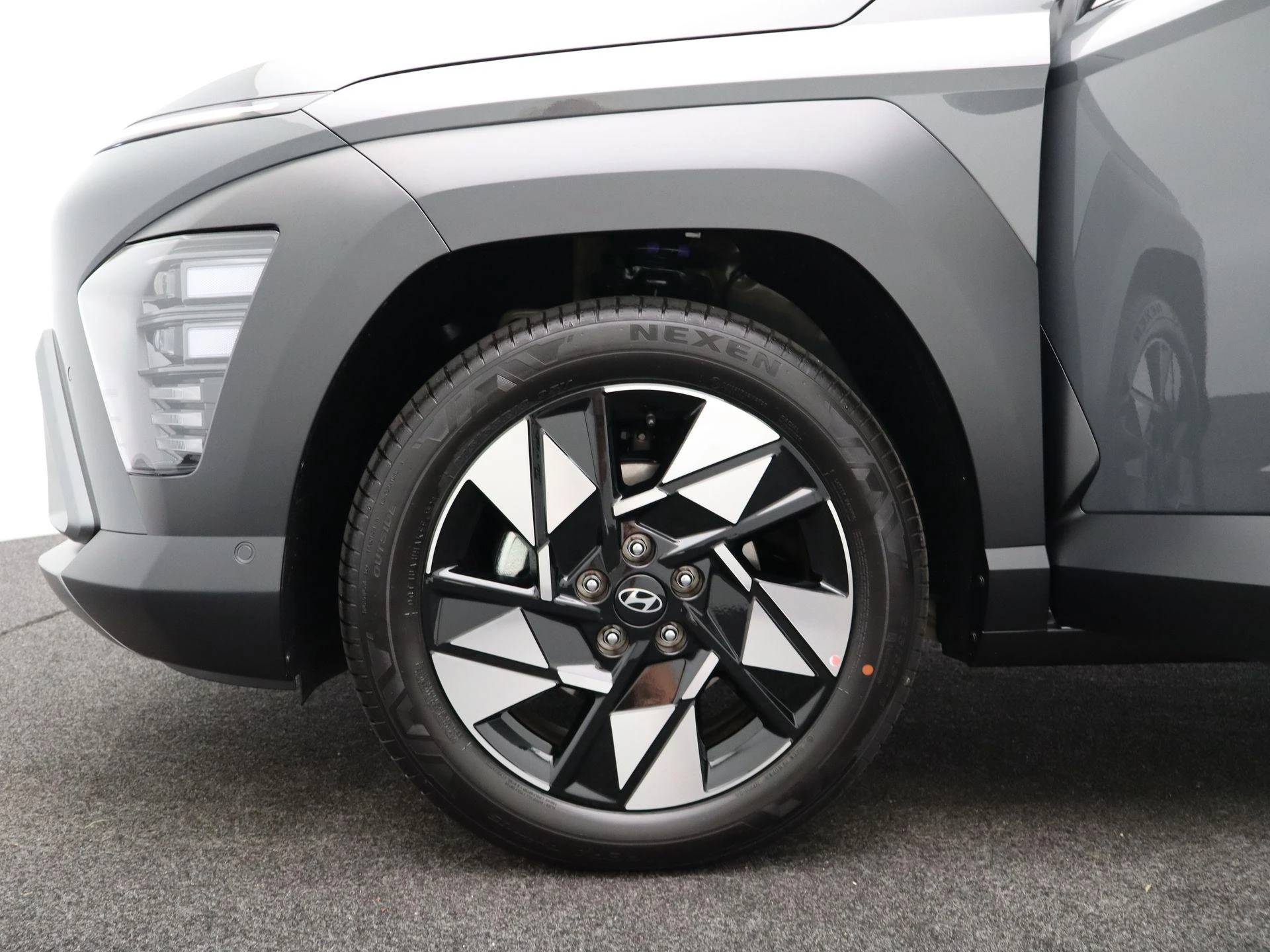Hyundai-Kona-image-15