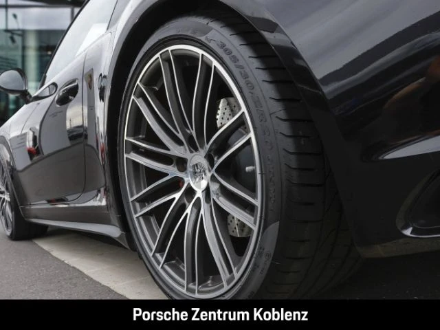 Porsche-911-image-7