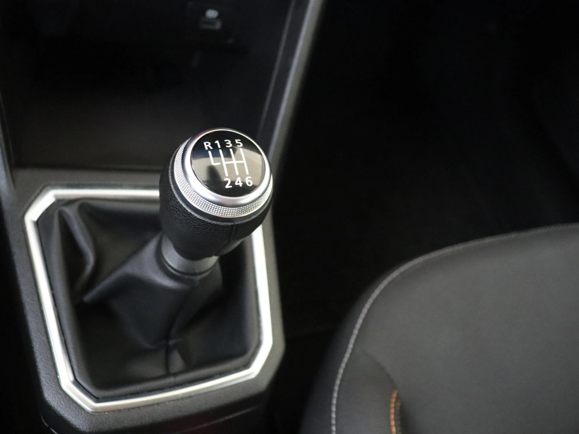 Dacia-Sandero Stepway-image-13