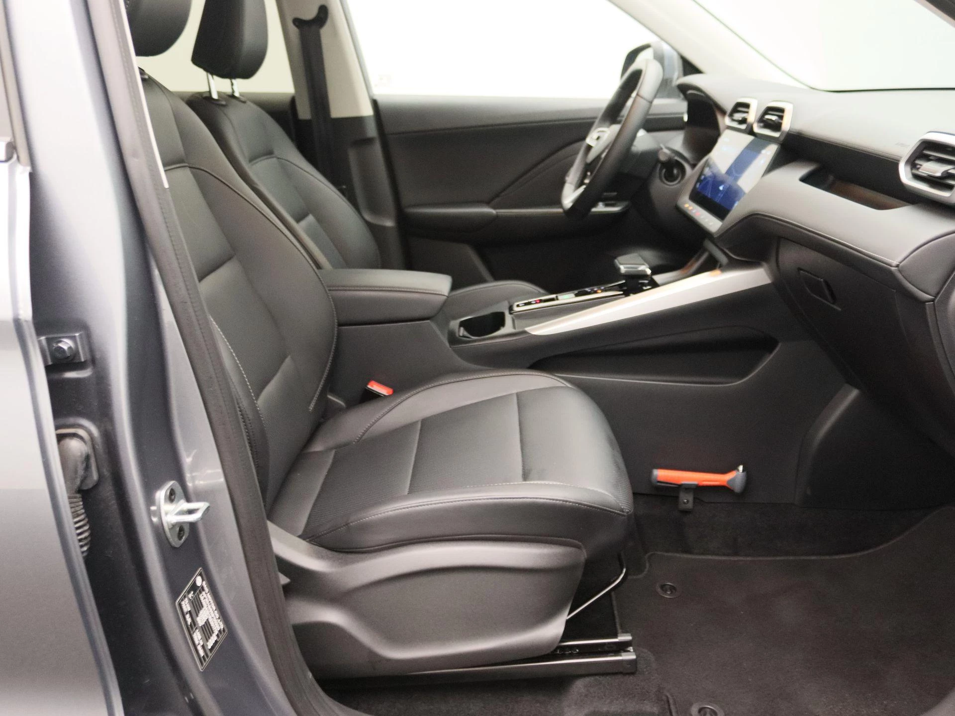 MG-ZS-image-22