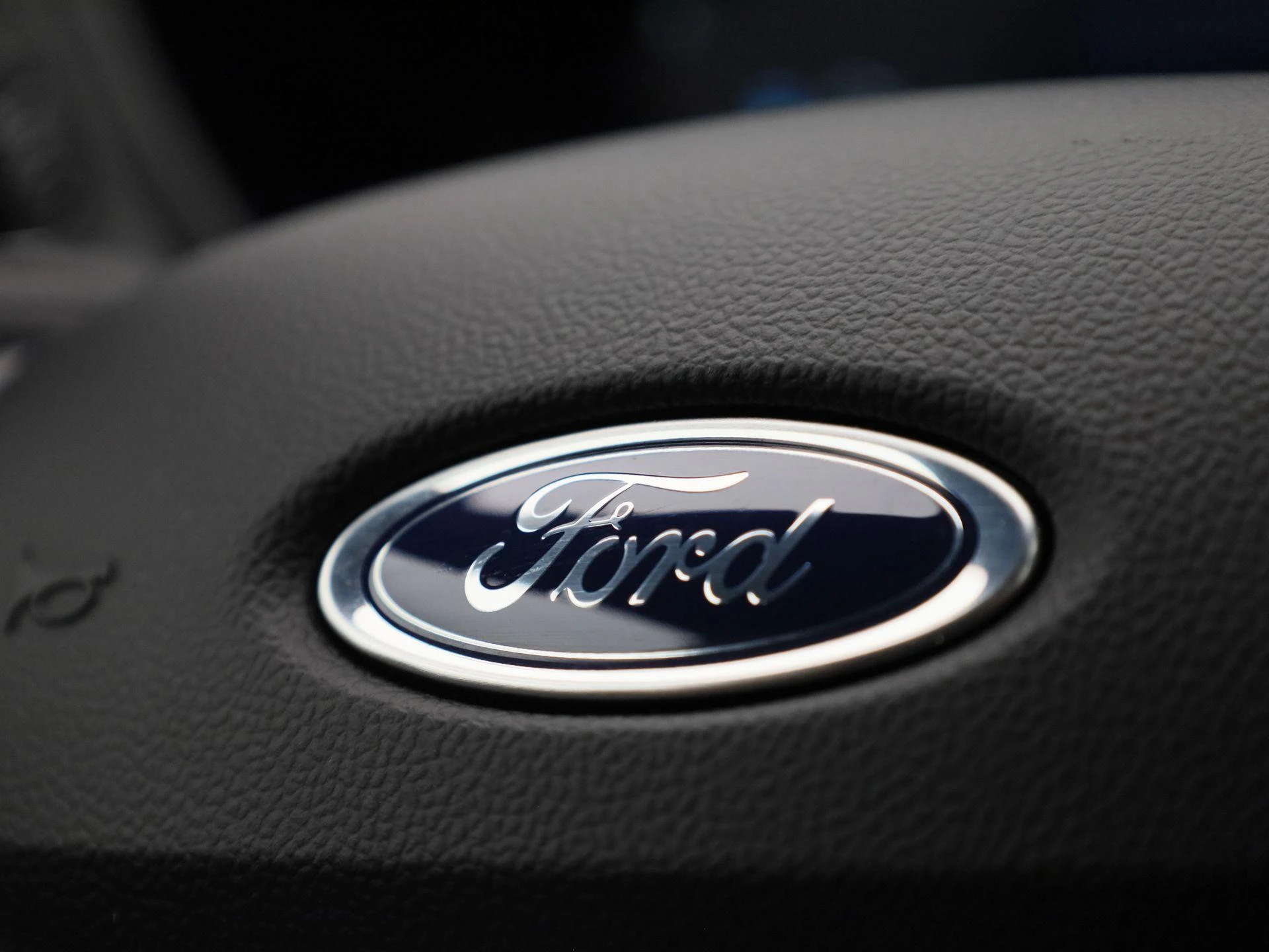 Ford-Kuga-image-25