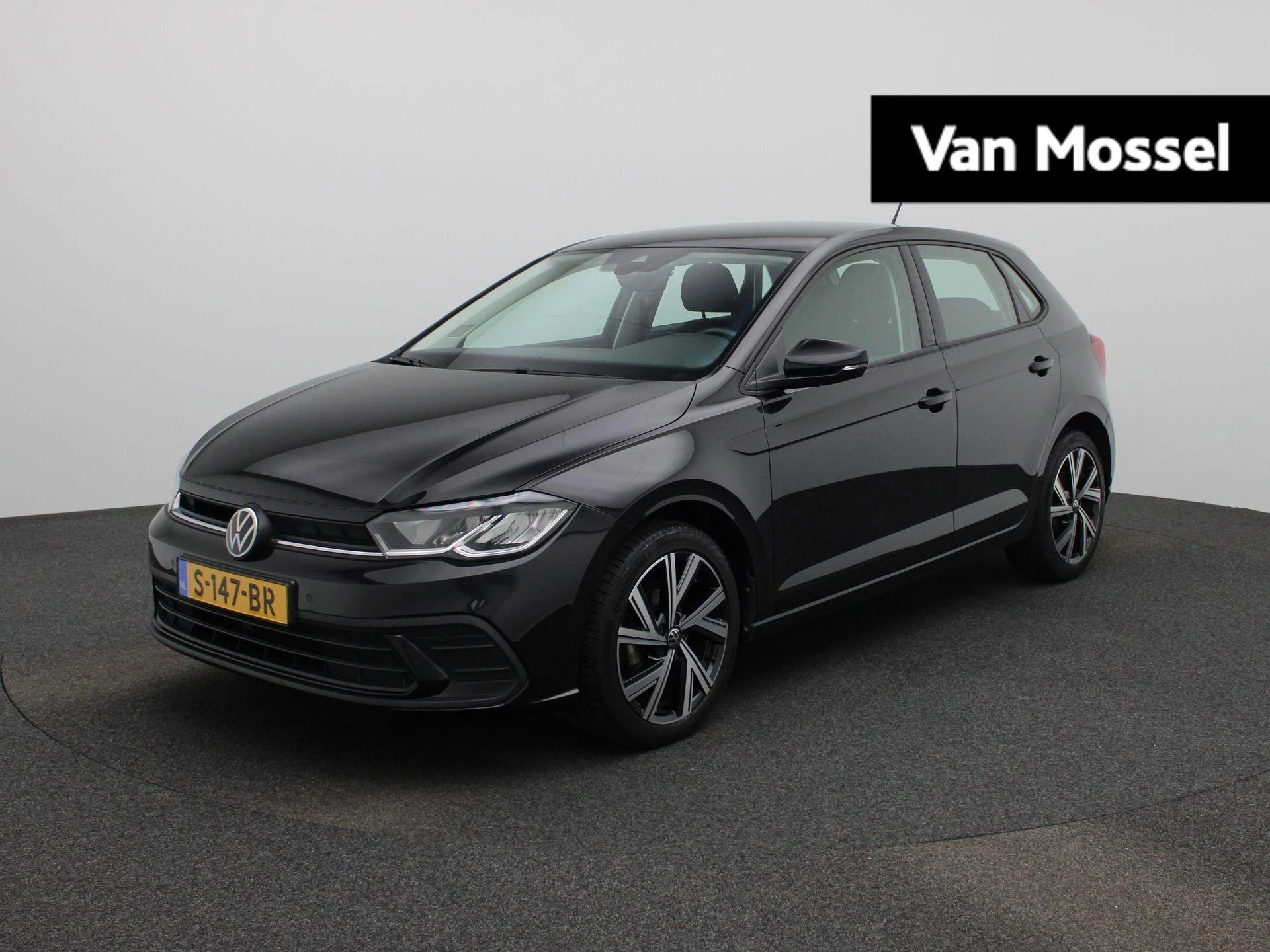 Volkswagen-Polo-image-0