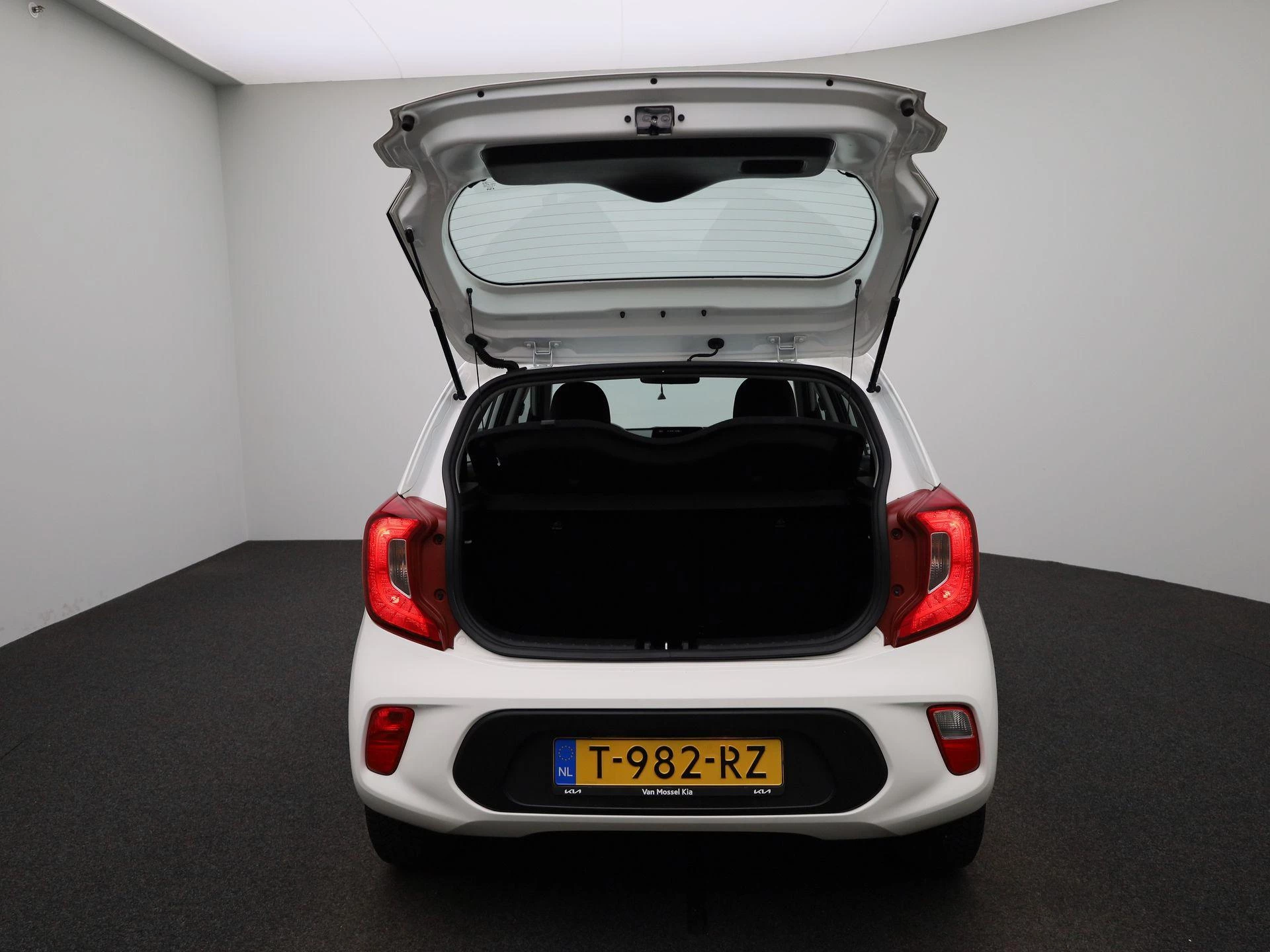 Kia-Picanto-image-12