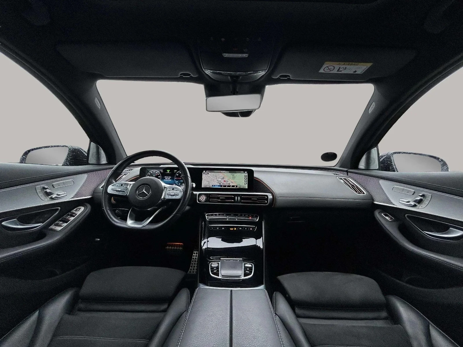 Mercedes-Benz-EQC-image-13
