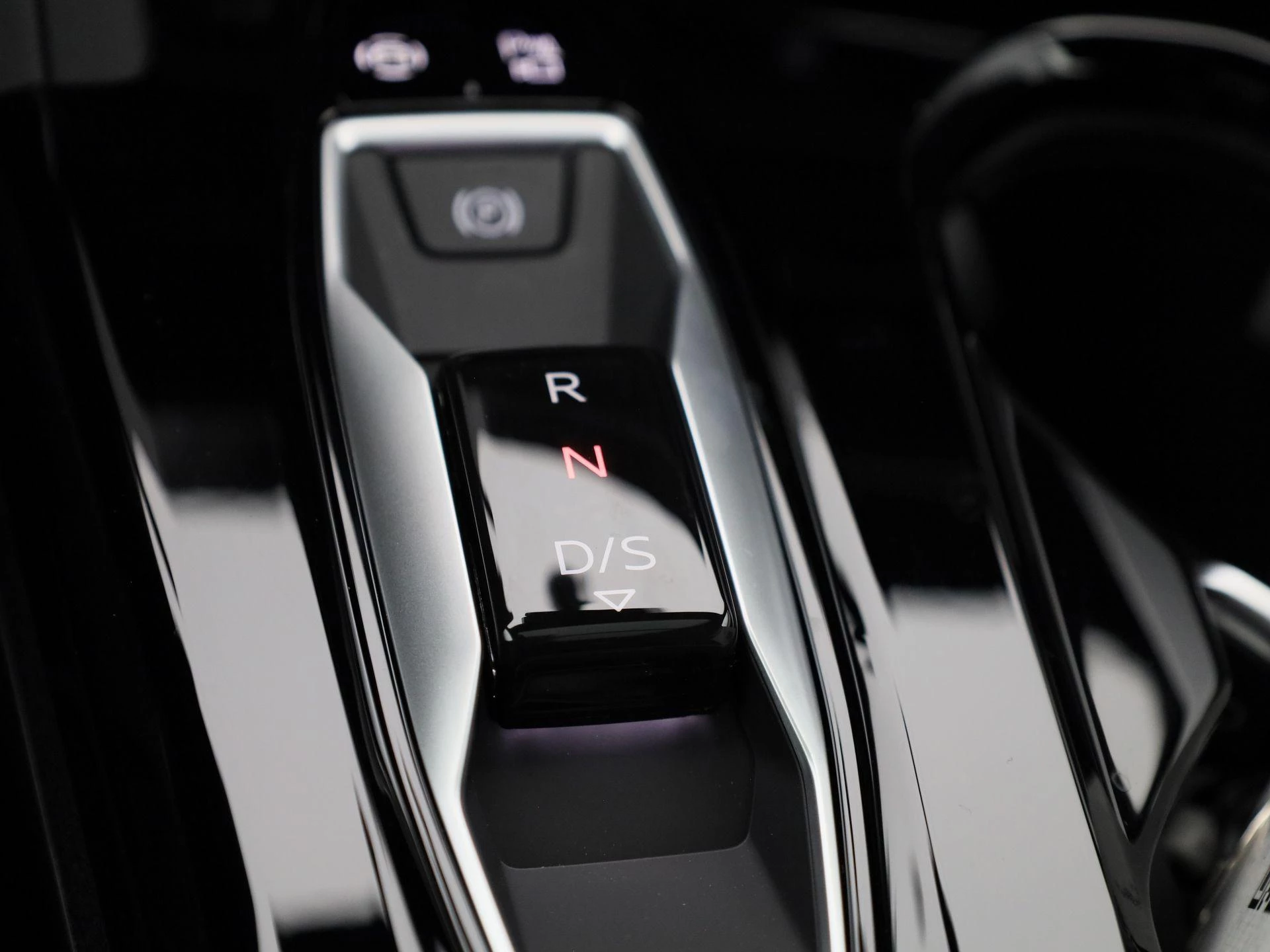 Audi Q5 2.0 TFSI e-hybrid quattro S edition Competition