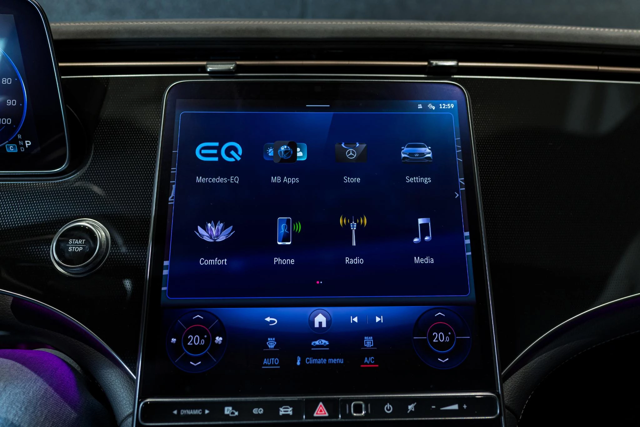 Mercedes-Benz-EQE-image-24
