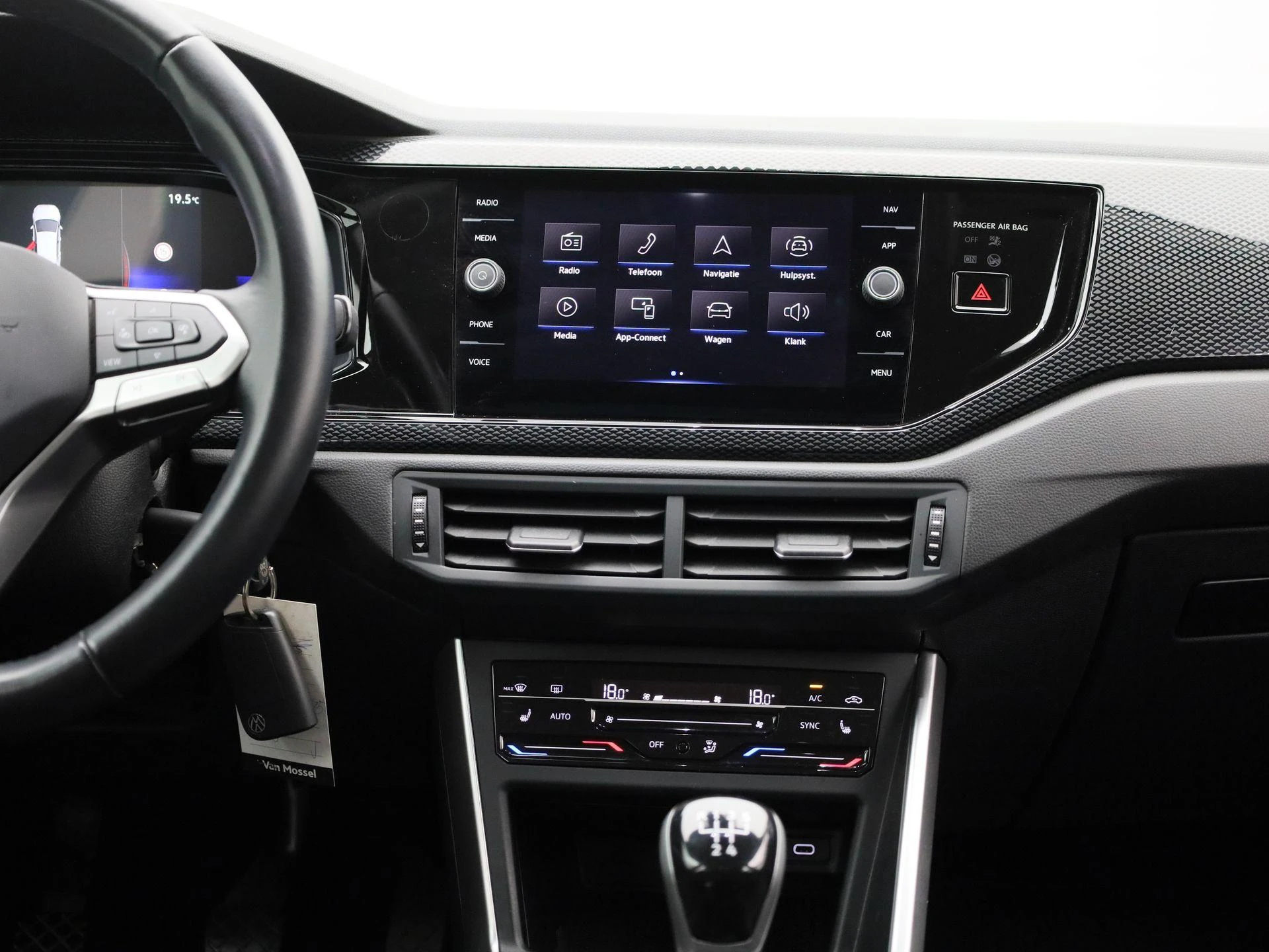 Volkswagen-Taigo-image-9