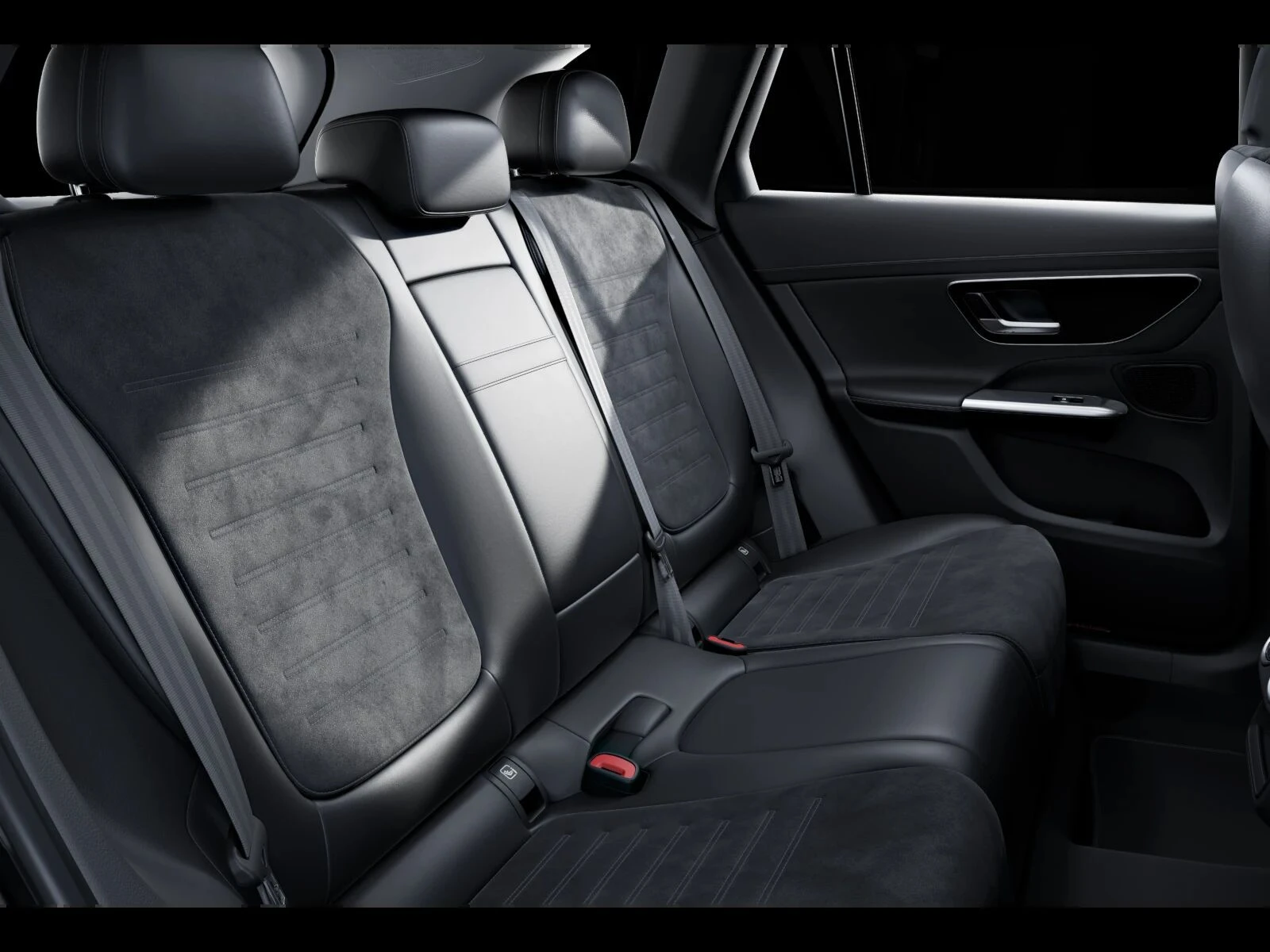 Mercedes-Benz-GLC 200-image-10