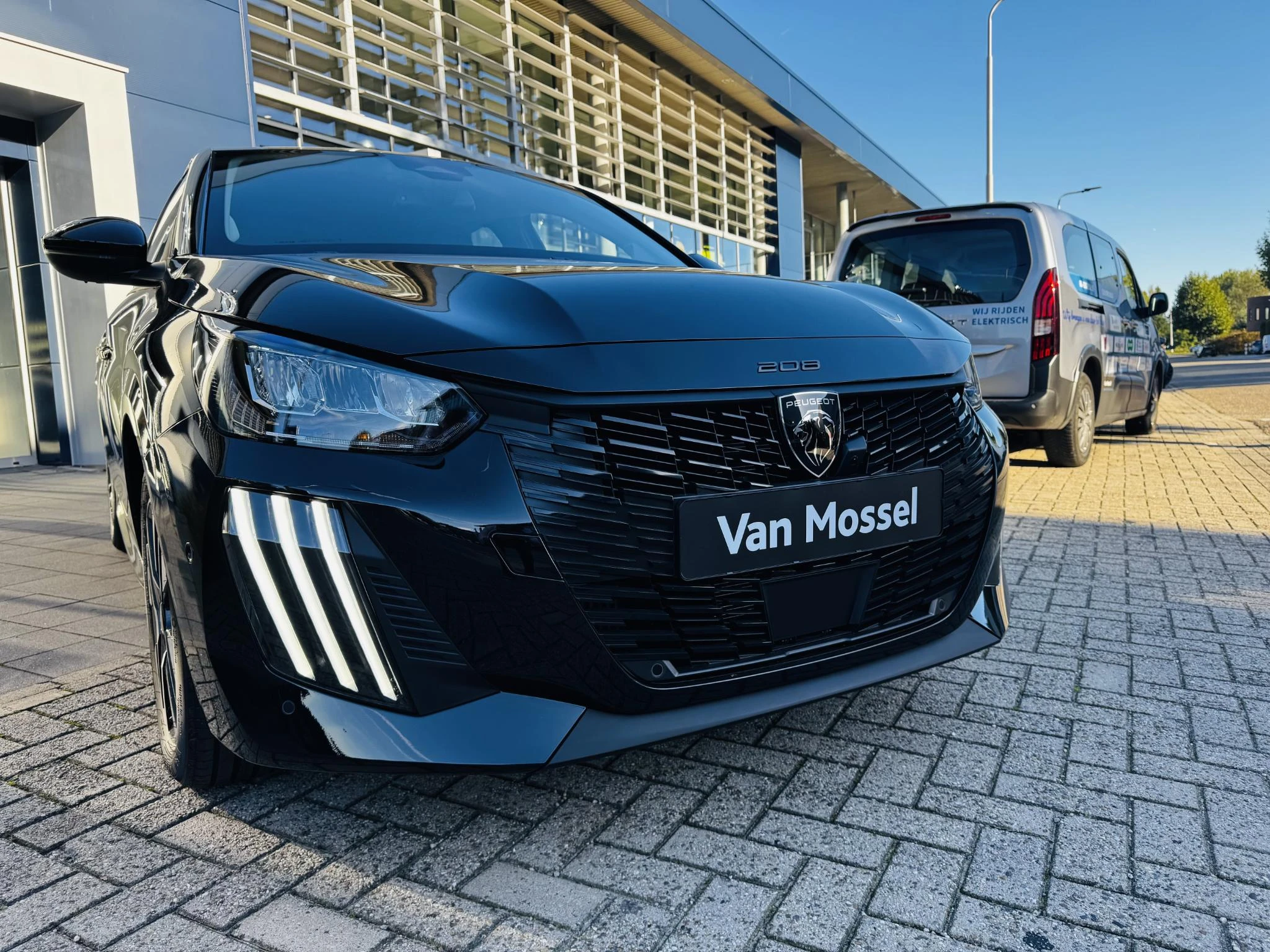 Peugeot-208-image-3