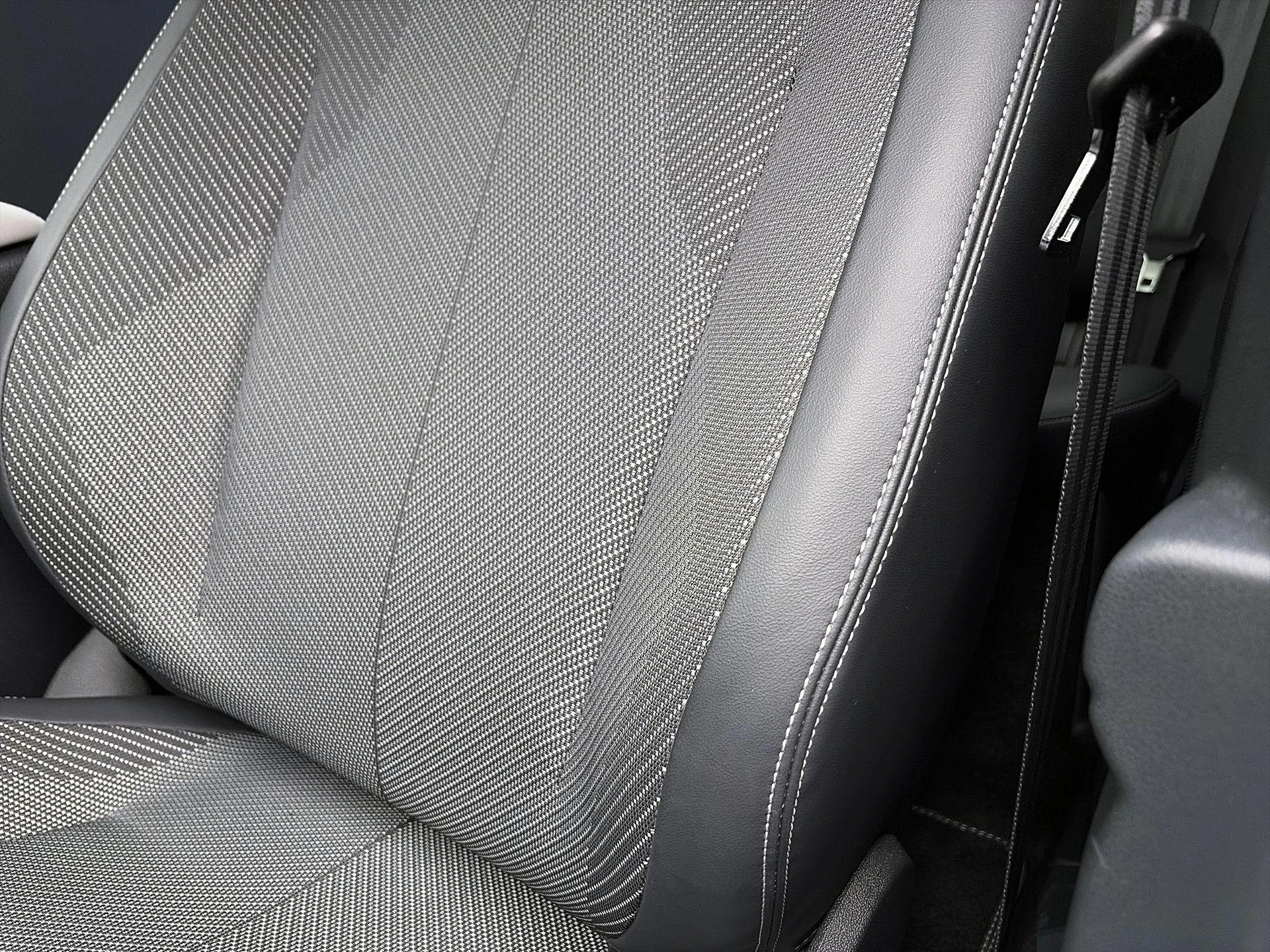 Ford-Explorer-image-19