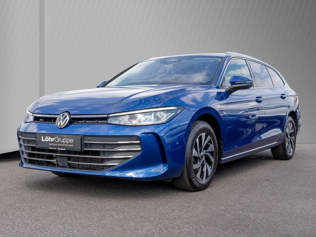 Volkswagen-Passat-image-1