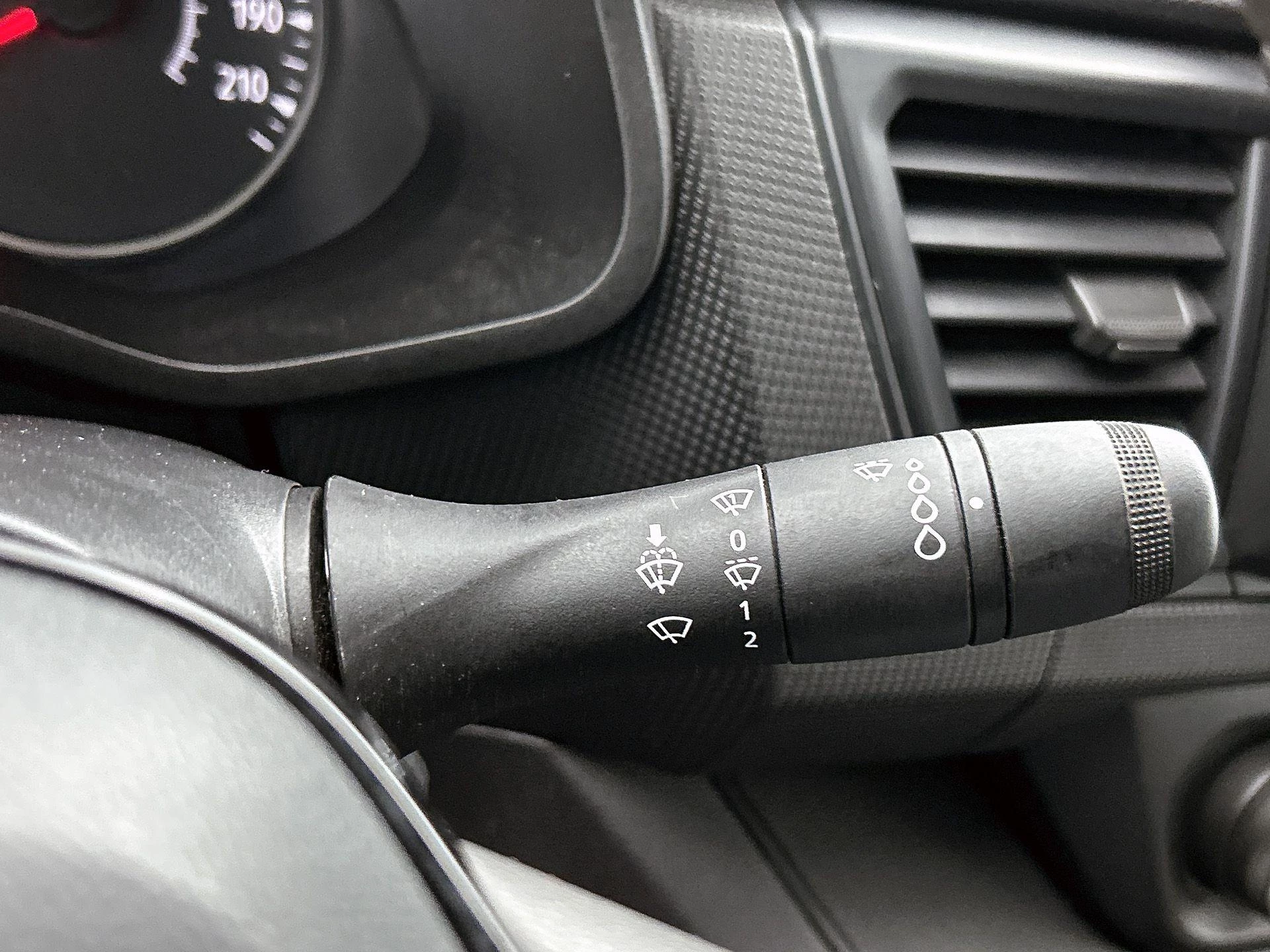 Renault-Trafic-image-8