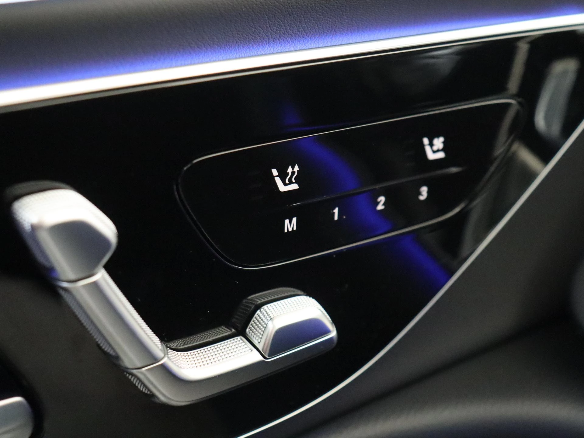 Mercedes-Benz-E-Klasse-image-27