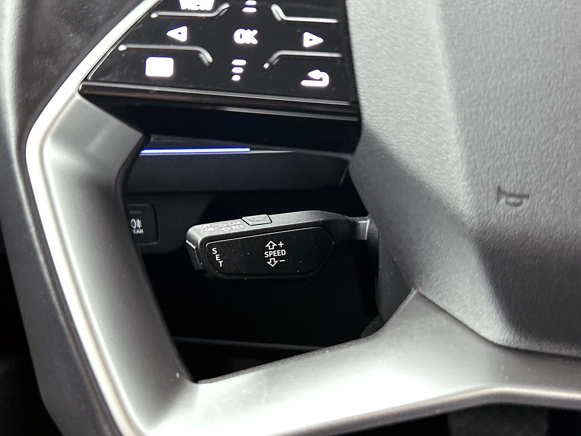 Audi-Q4 e-tron-image-15