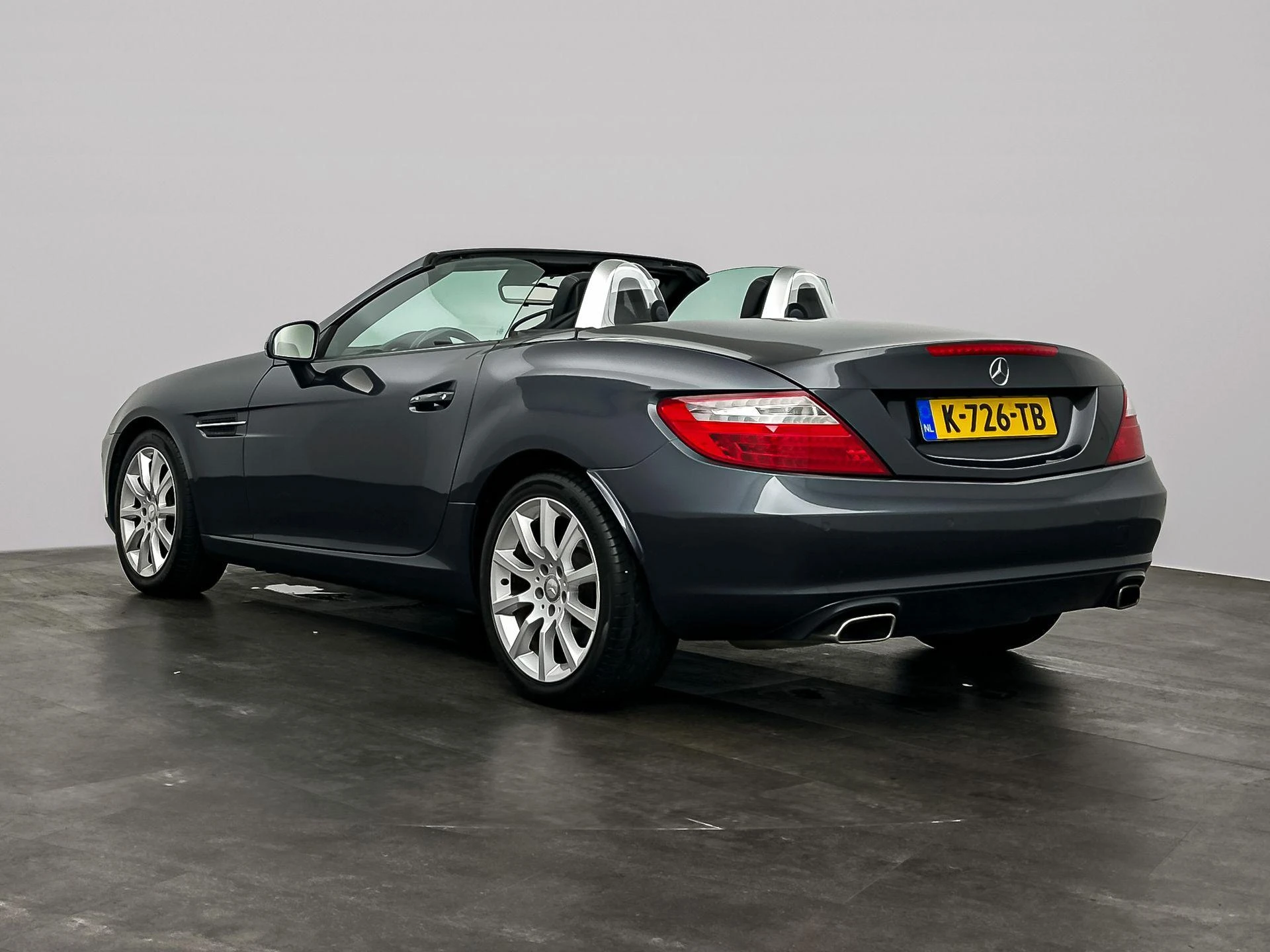 Mercedes-Benz-SLK-image-4