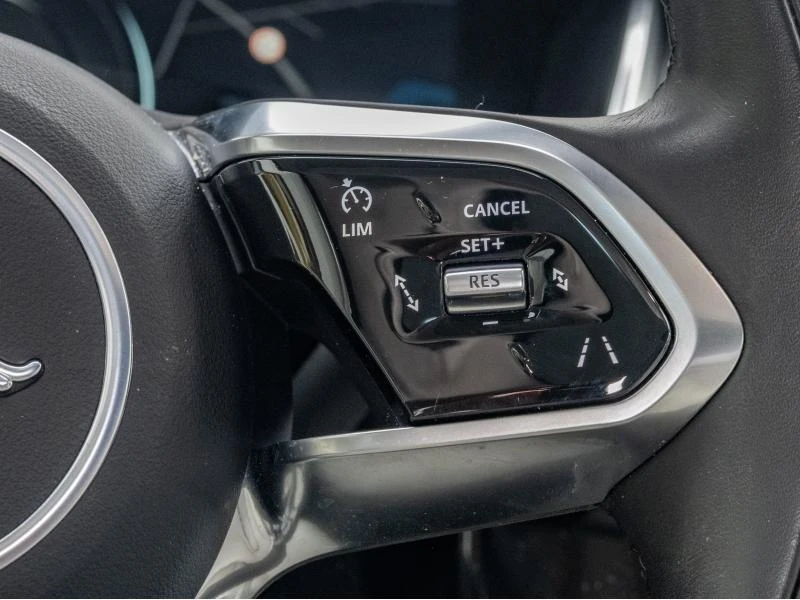 Jaguar-I-PACE-image-26