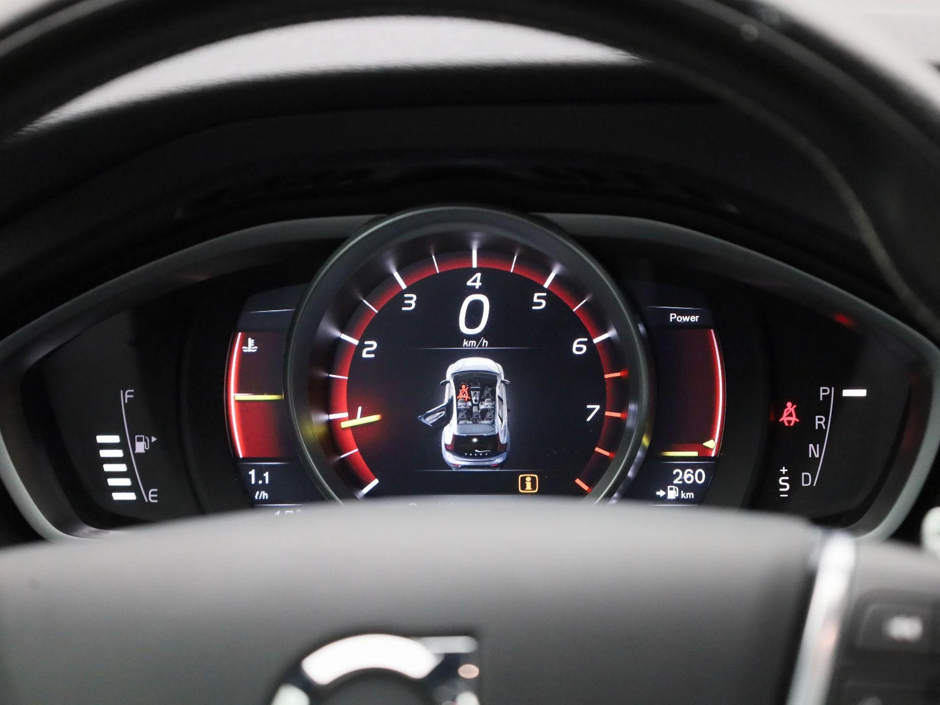 Volvo-V40-image-7