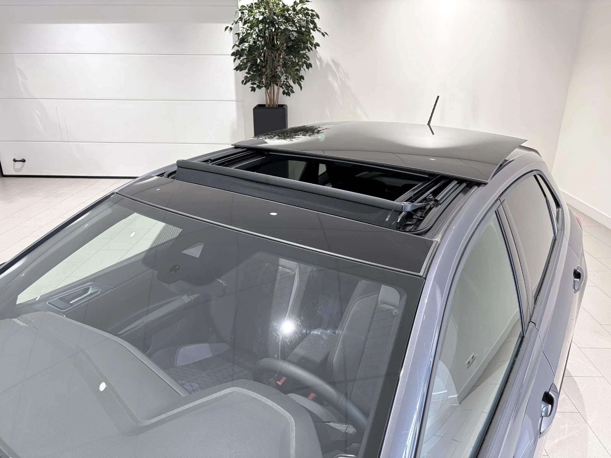 Volkswagen Polo 1.0 TSI R-Line Business