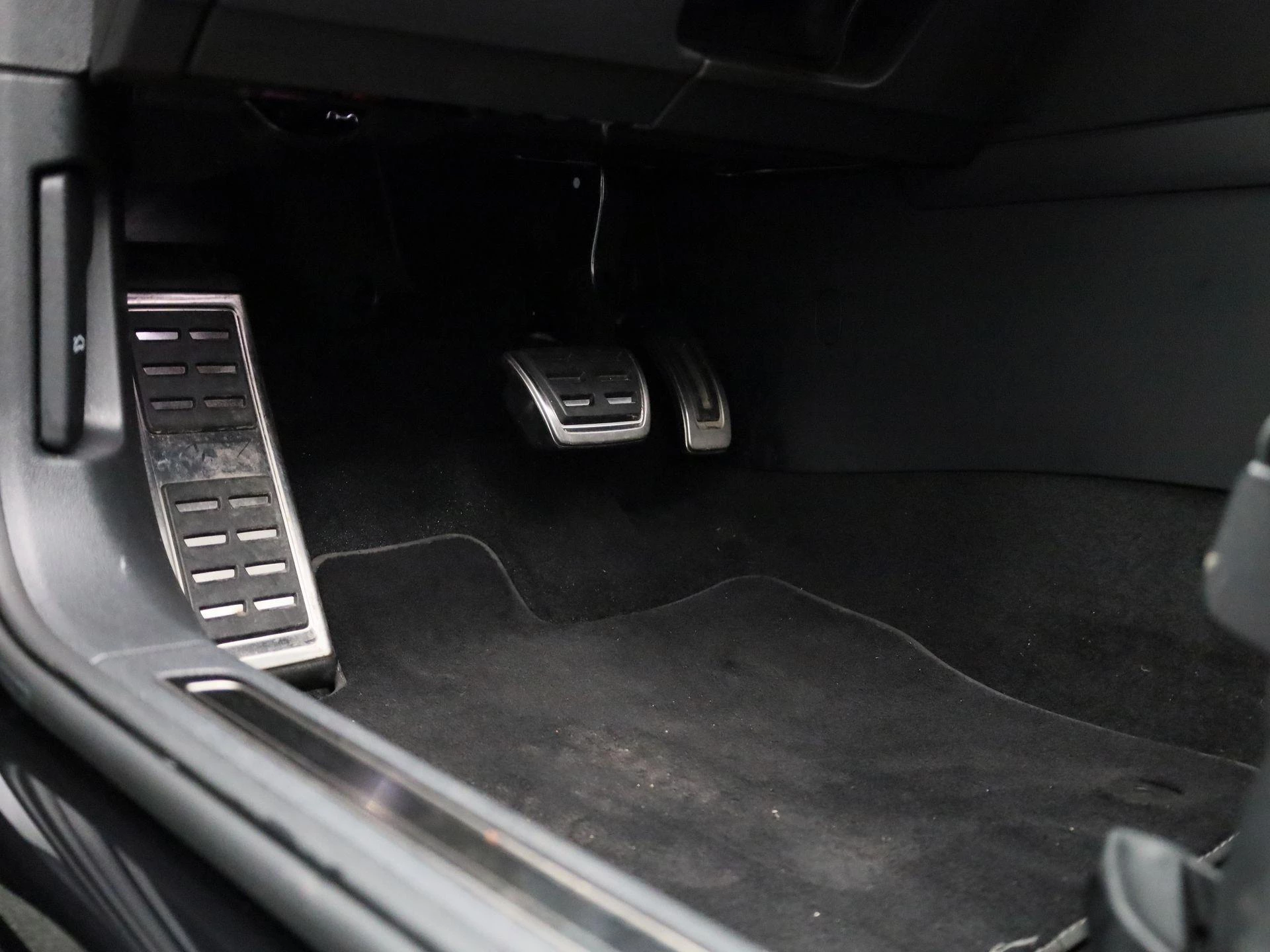 Volkswagen-Arteon-image-38