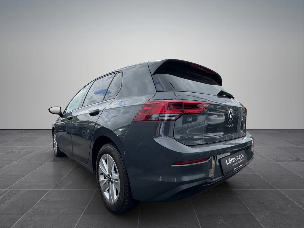 Volkswagen-Golf-image-1