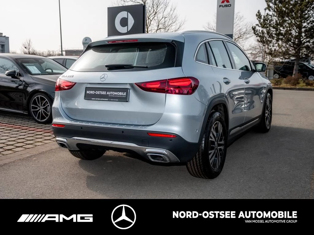 Mercedes-Benz-GLA-image-3