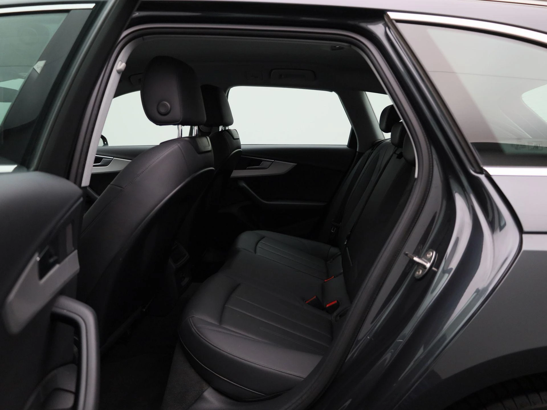Audi-A4-image-9