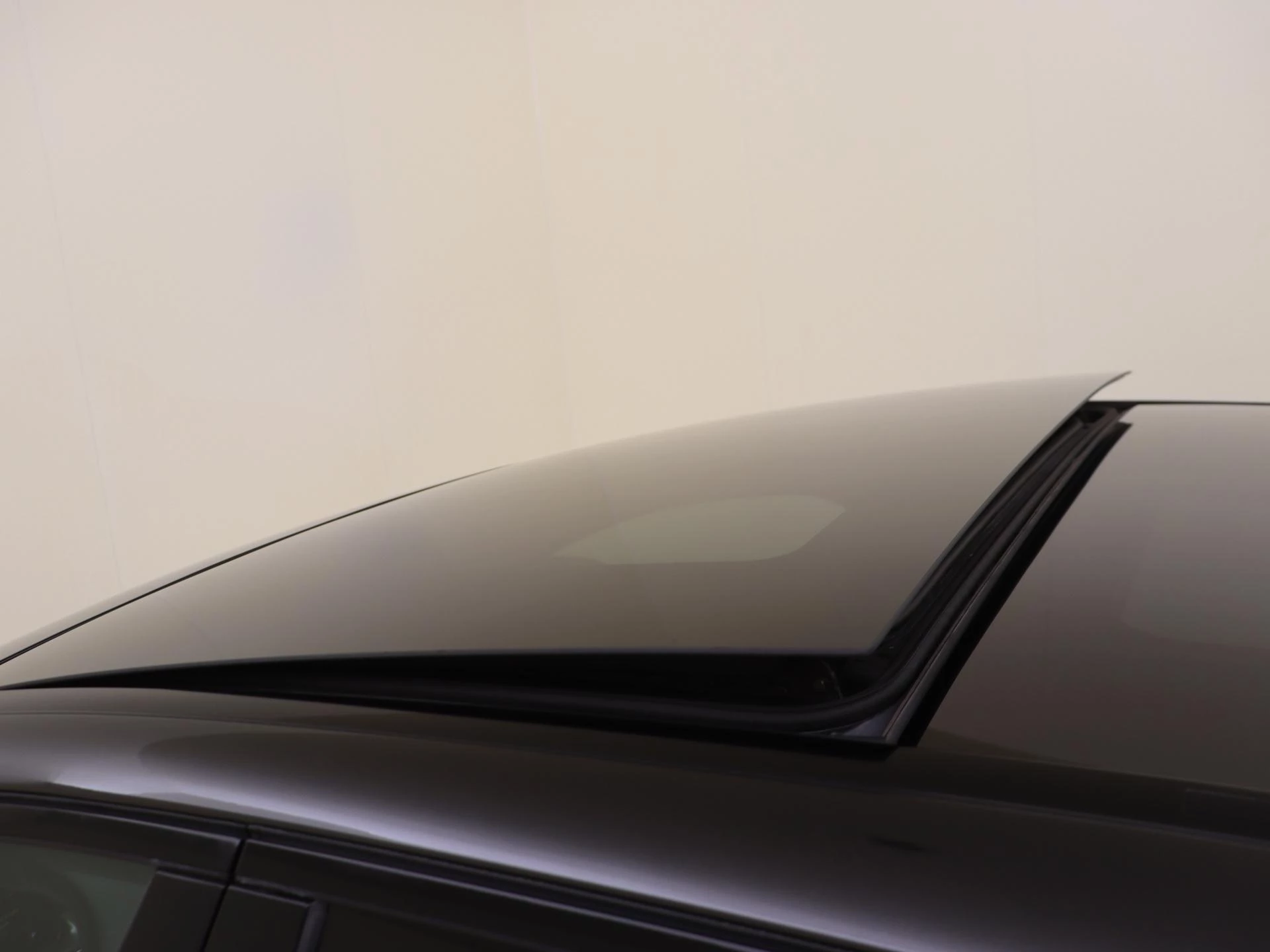 Mercedes-Benz-C-Klasse-image-27
