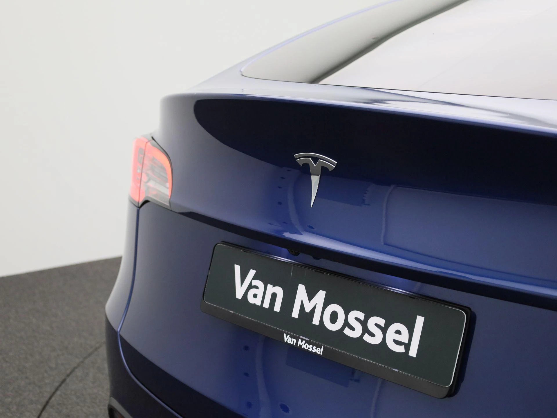 Tesla-Model Y-image-47