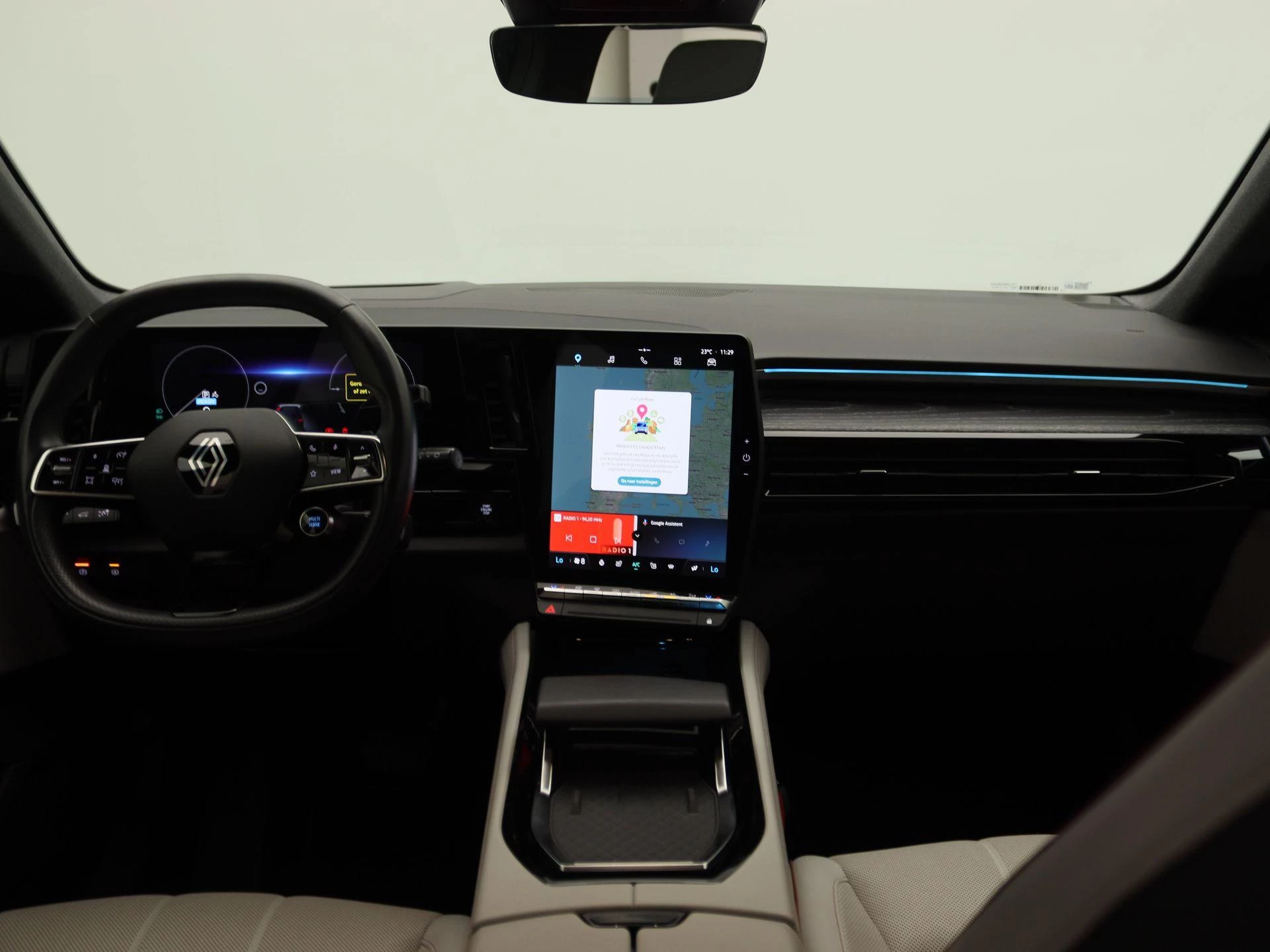 Renault Espace E-Tech full hybrid 200 iconic 7p.