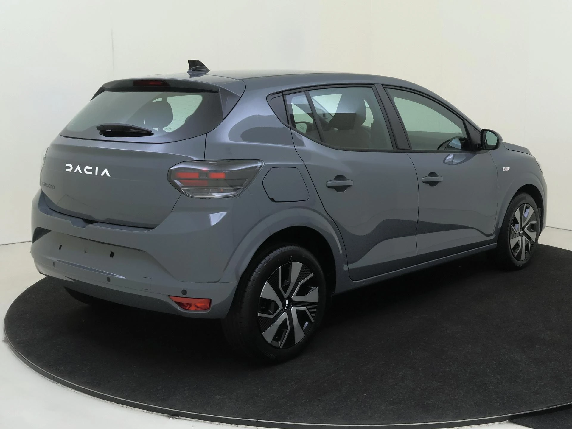 Dacia-Sandero-image-3