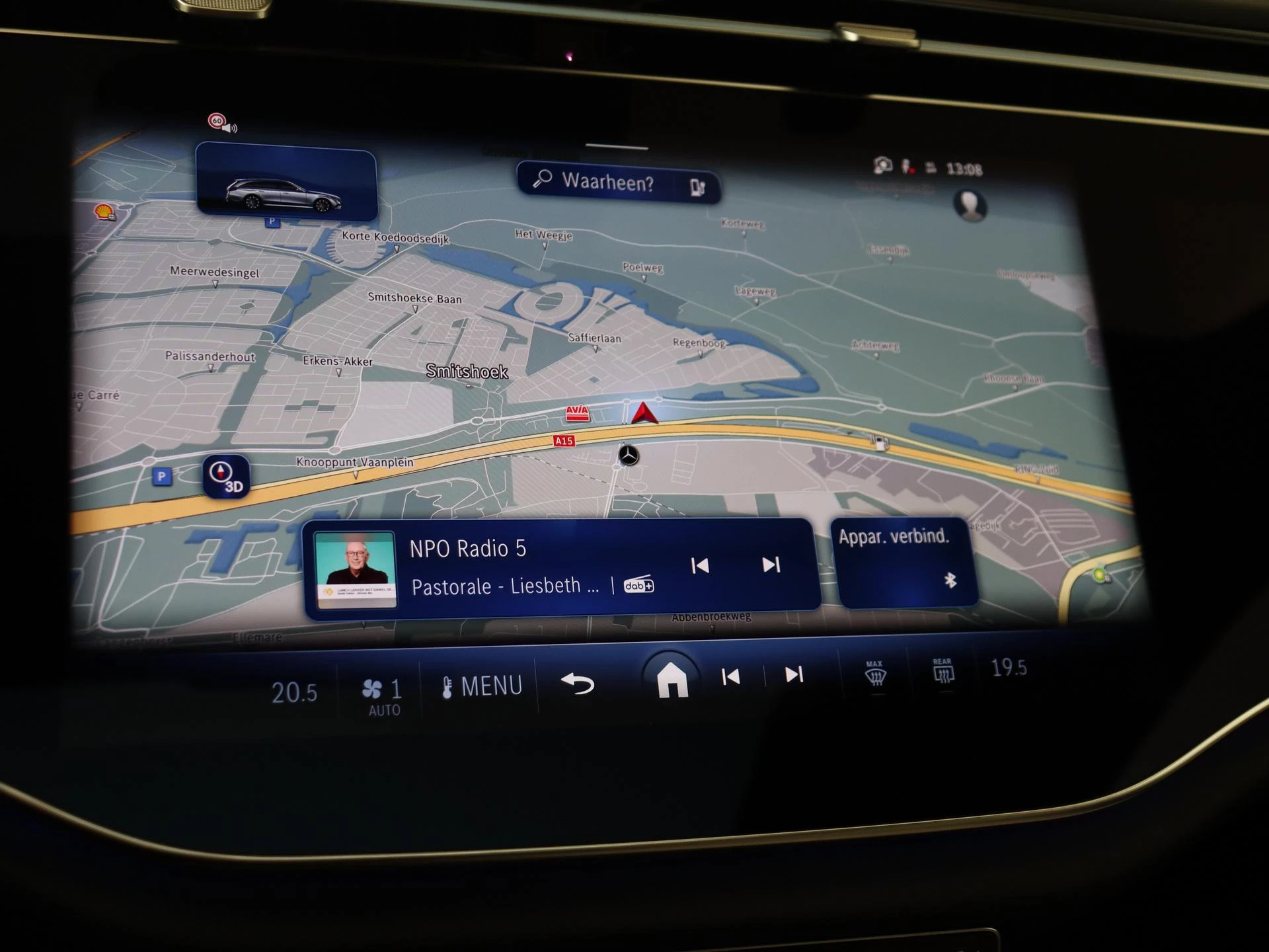 Mercedes-Benz-E-Klasse-image-16