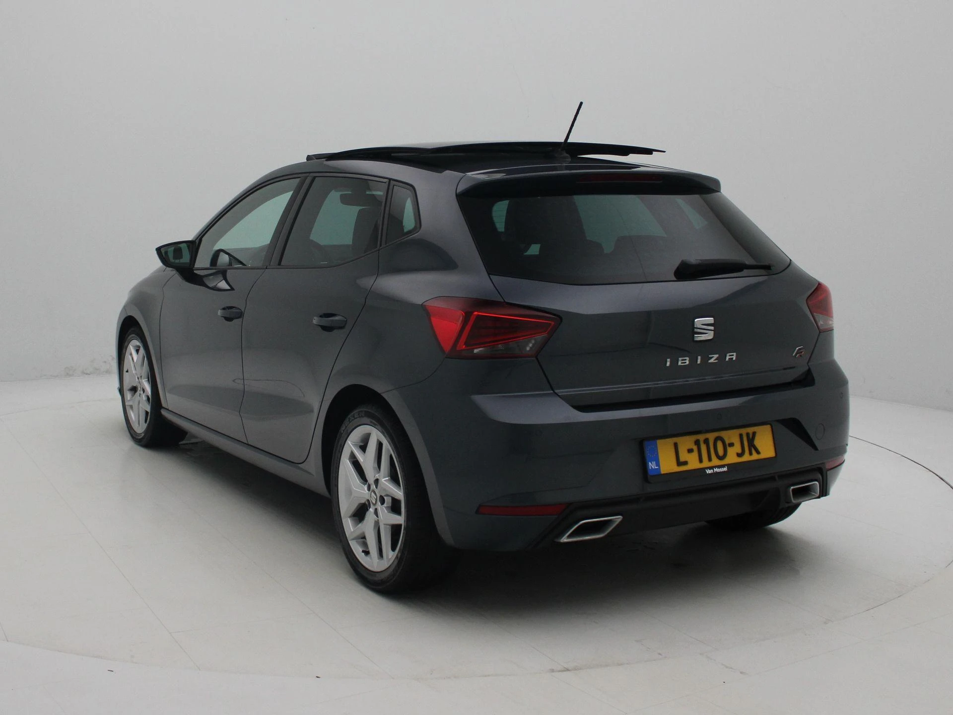 SEAT-Ibiza-image-1