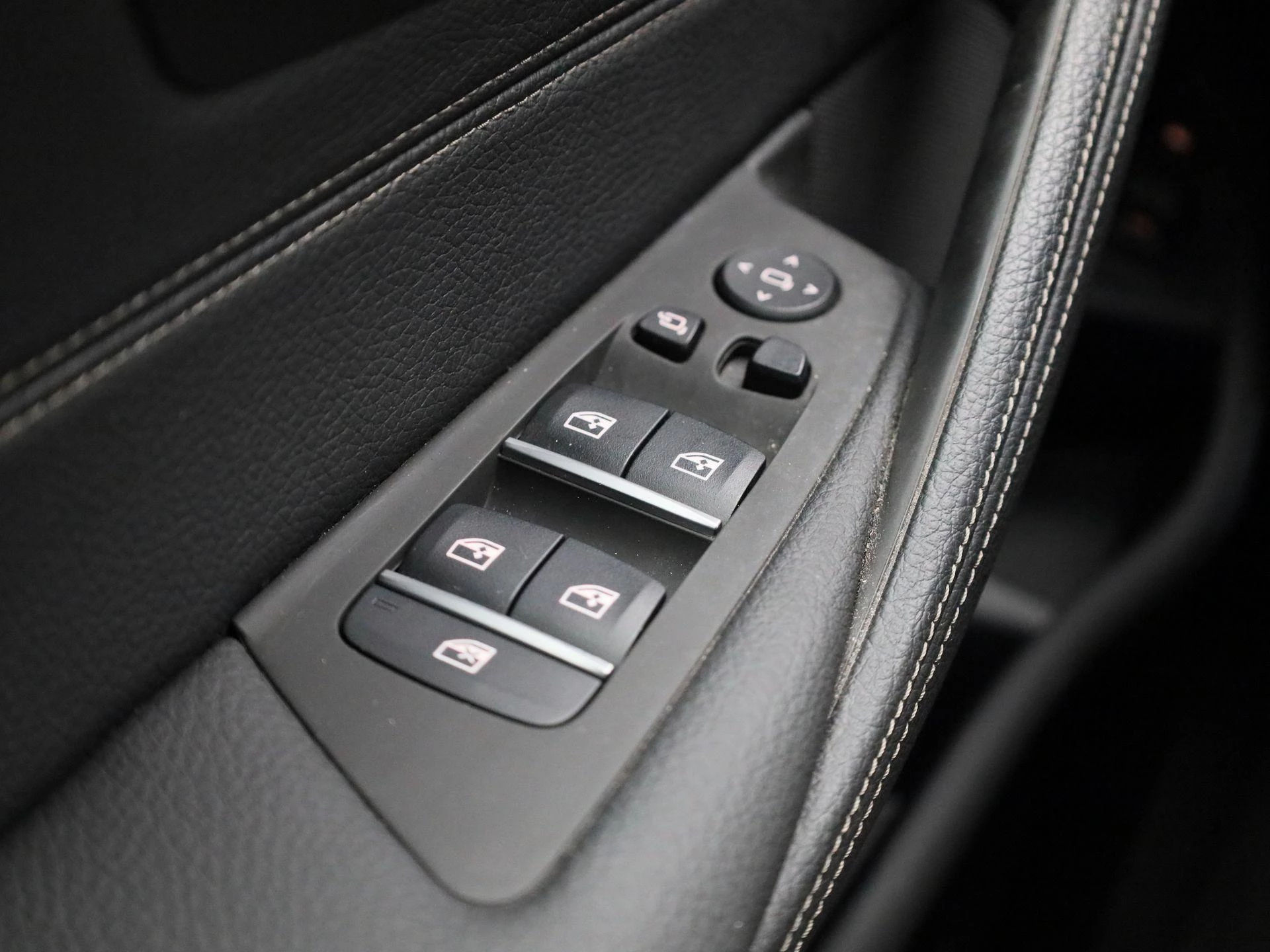 BMW-5 Serie-image-31